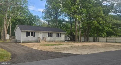 626 Cloverfield Lane, Harrington, DE MLS: DEKT2047030