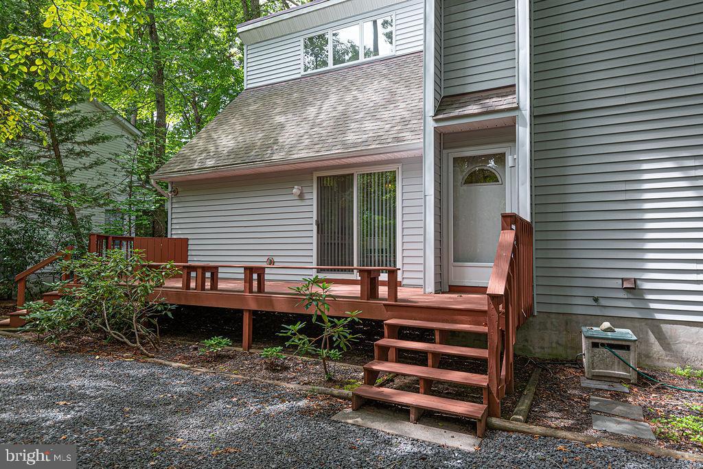 6 BRIARCREST DRIVE