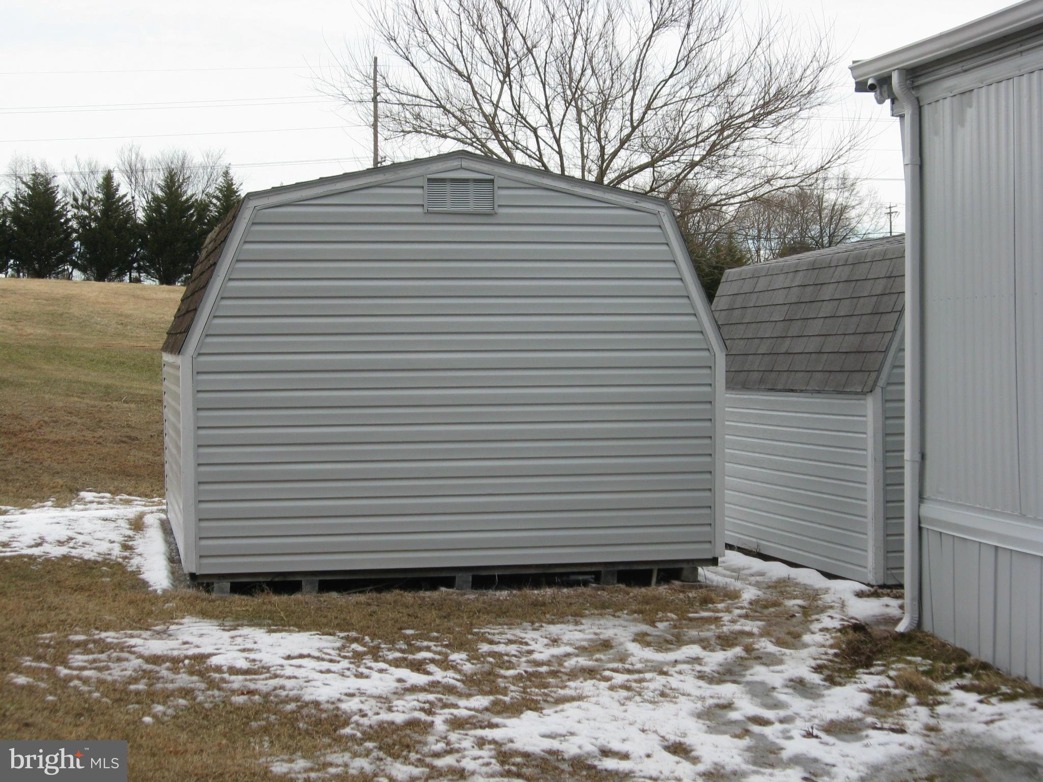 HILLANDALE HOMES - Residential