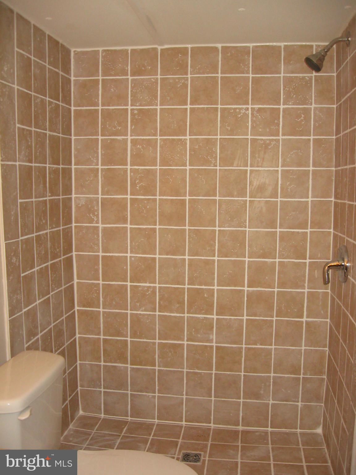 HILLANDALE HOMES - Residential