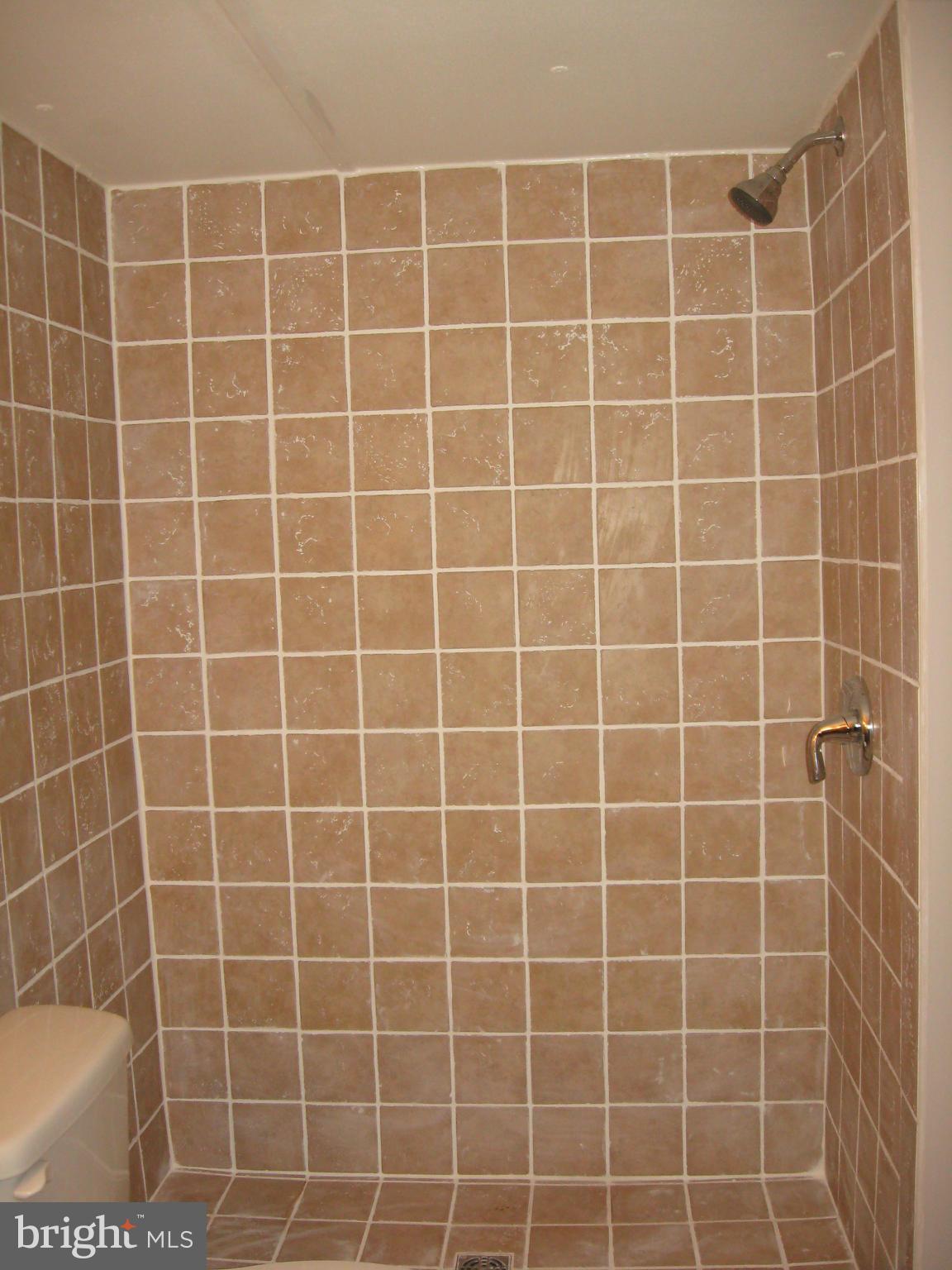 HILLANDALE HOMES - Residential