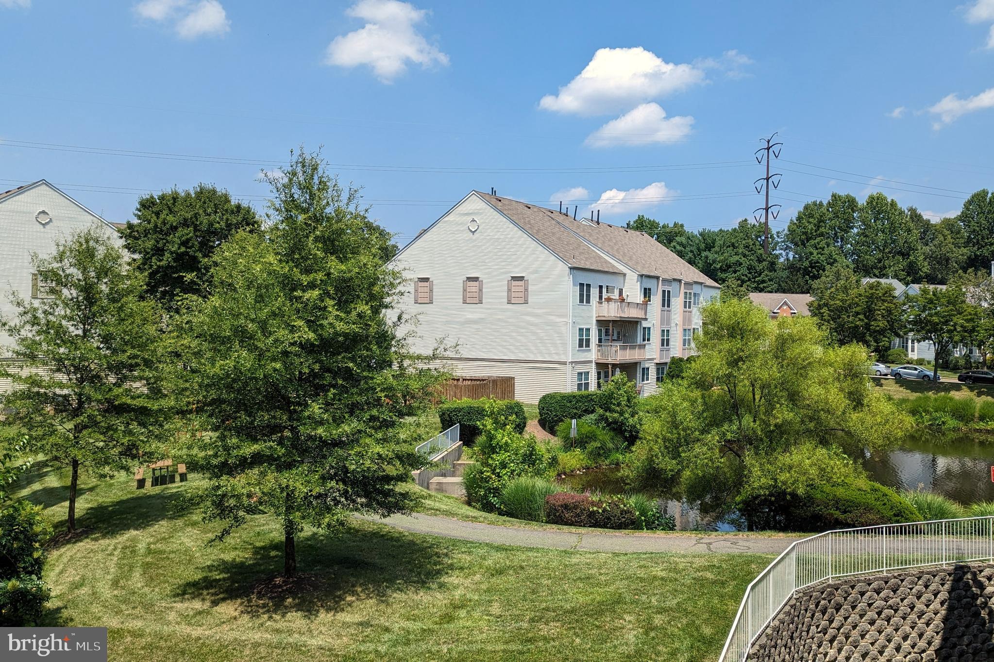 CEDAR LAKES - Residential