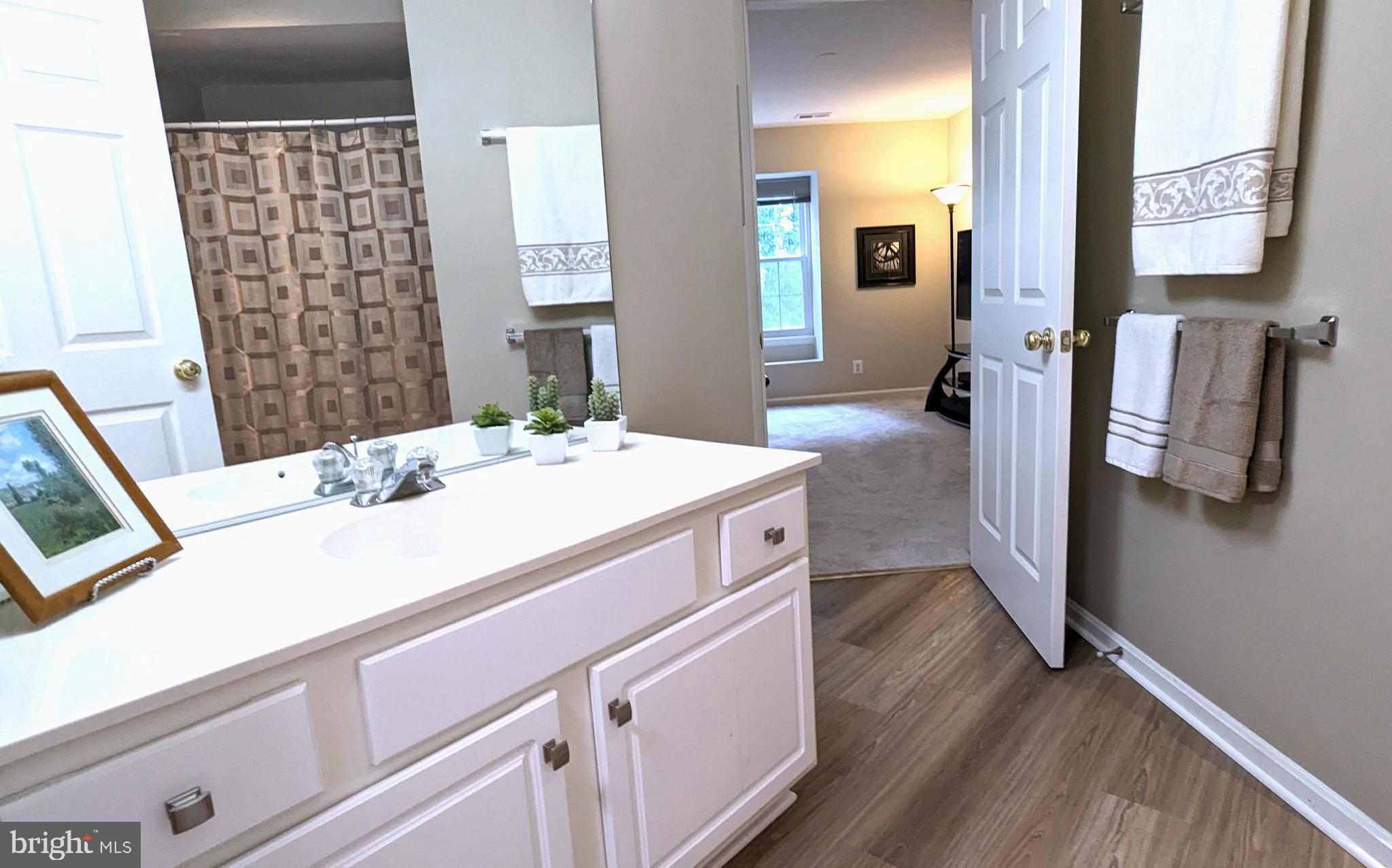 CEDAR LAKES - Residential