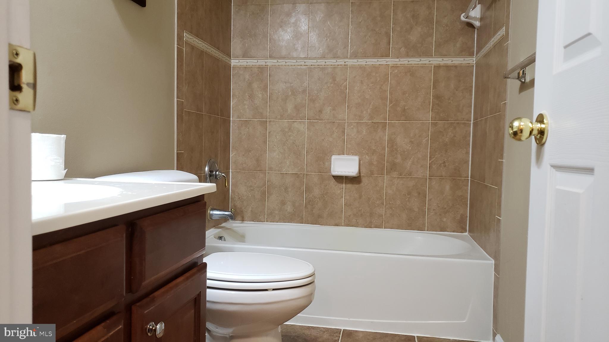 WATERS EDGE - Residential Lease