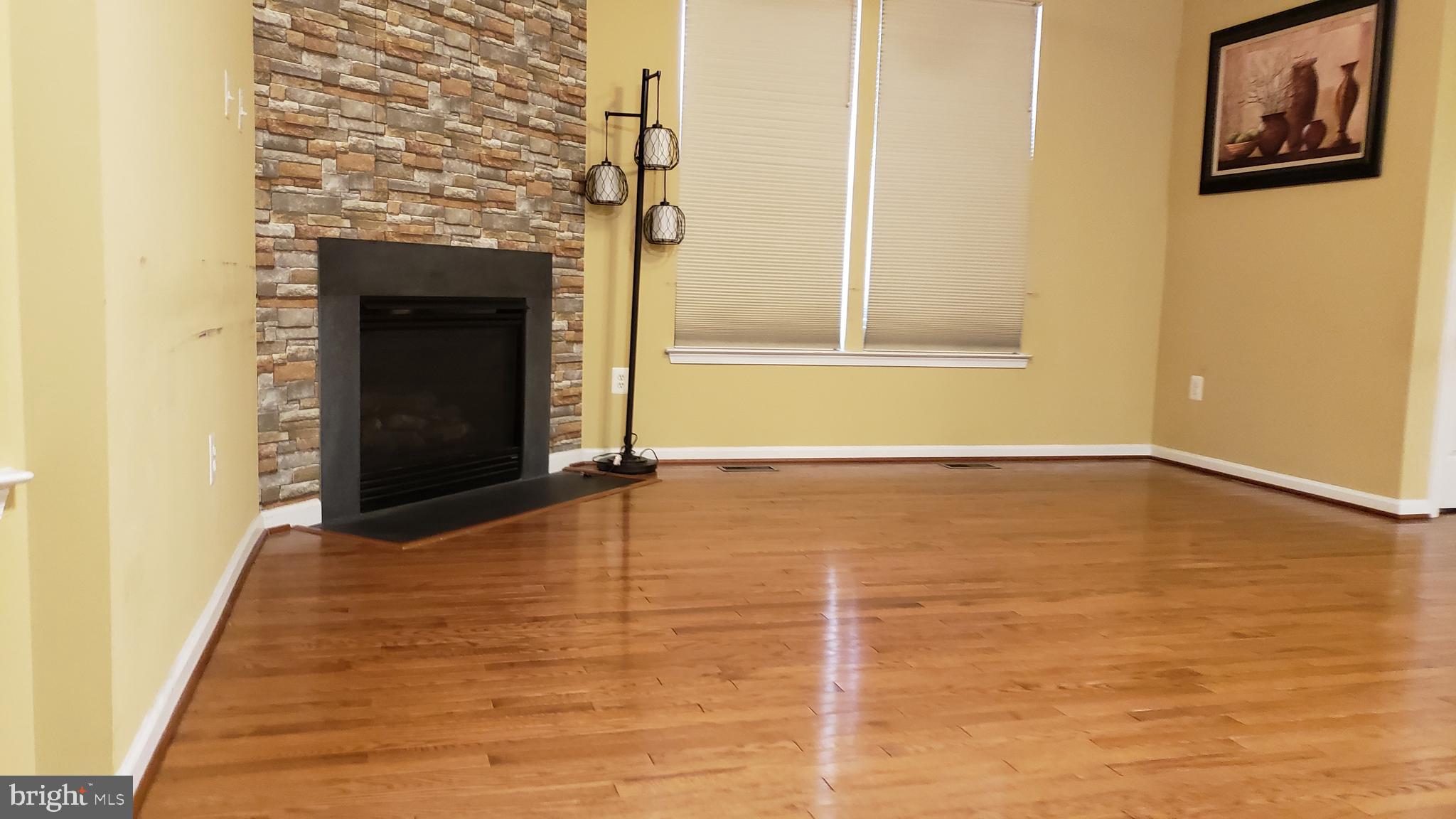 WATERS EDGE - Residential Lease