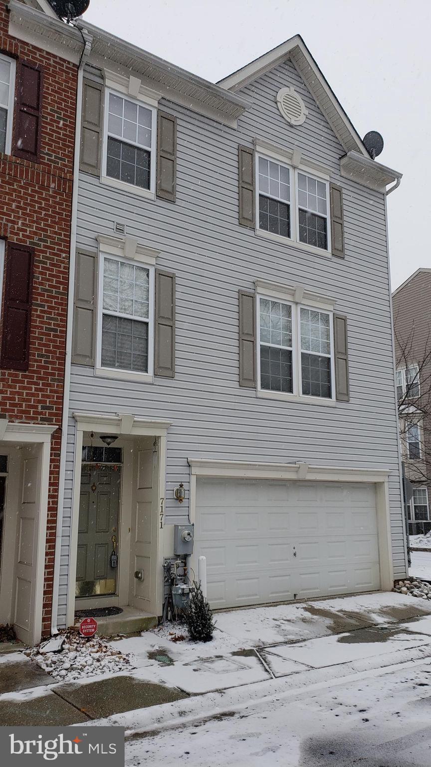 WATERS EDGE - Residential Lease