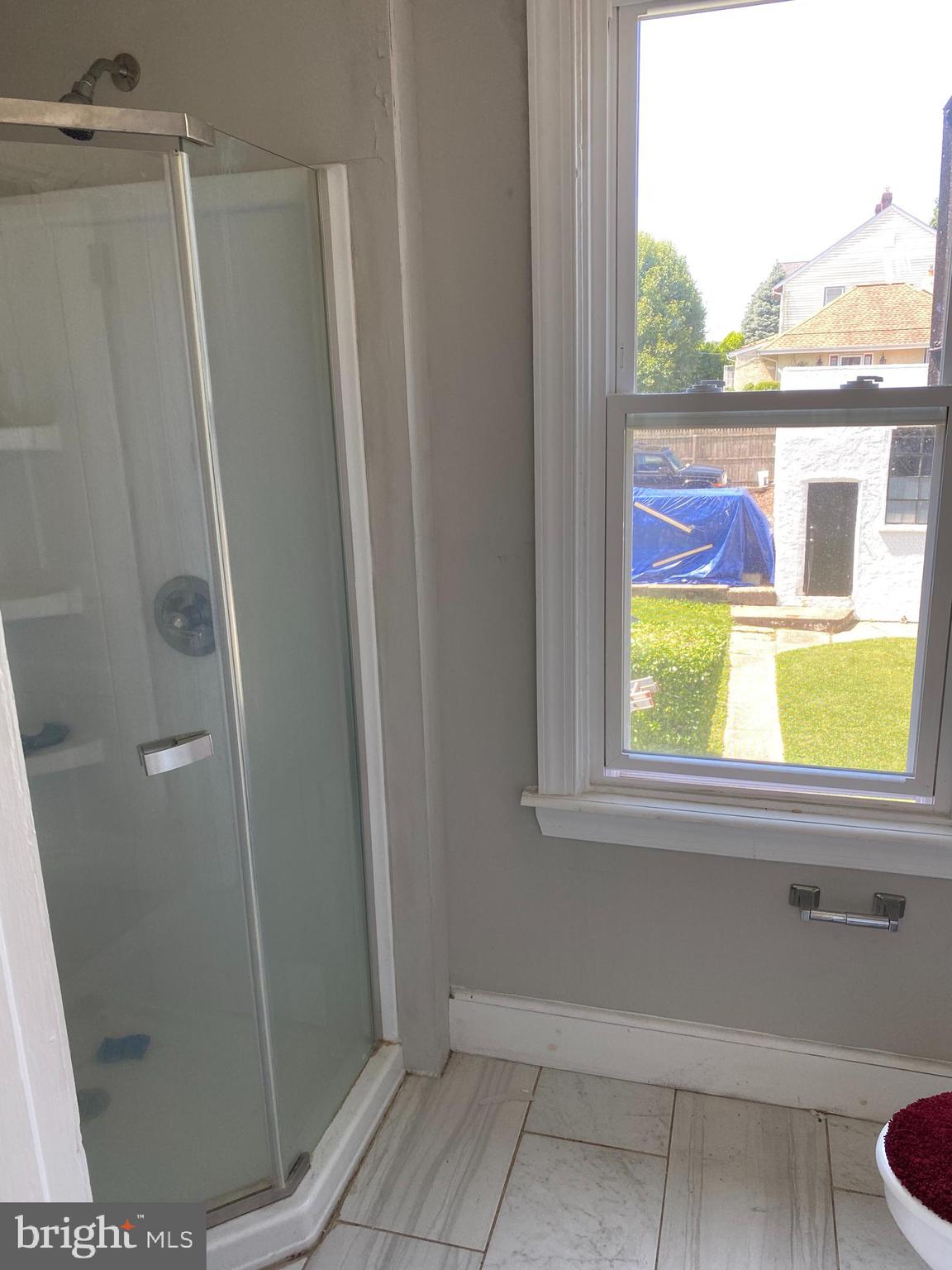 CRESTMONT - Residential Lease