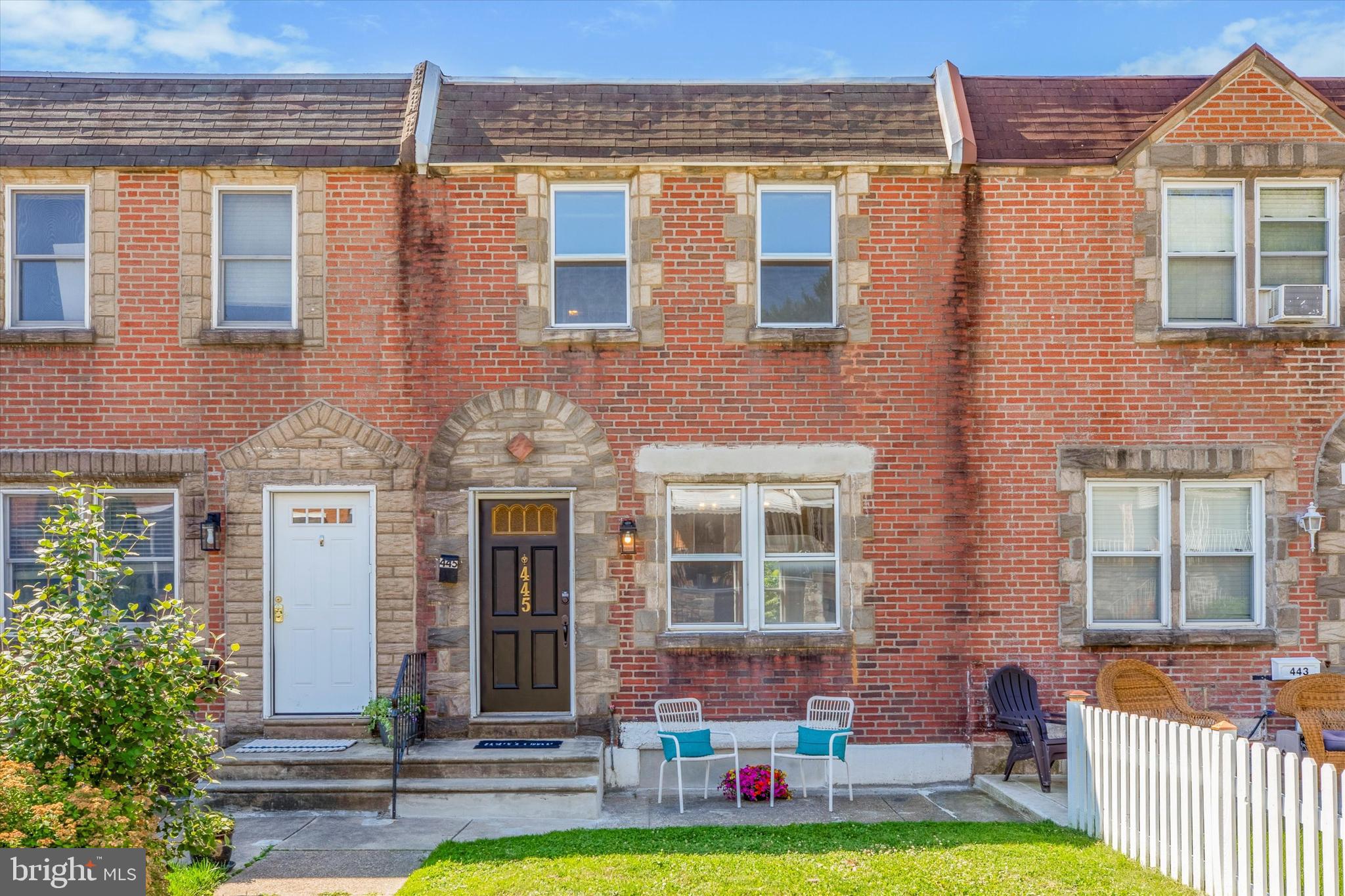 ROXBOROUGH - Residential Lease