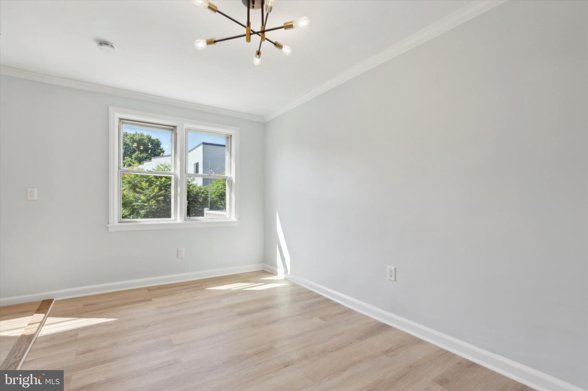 ROXBOROUGH - Residential Lease