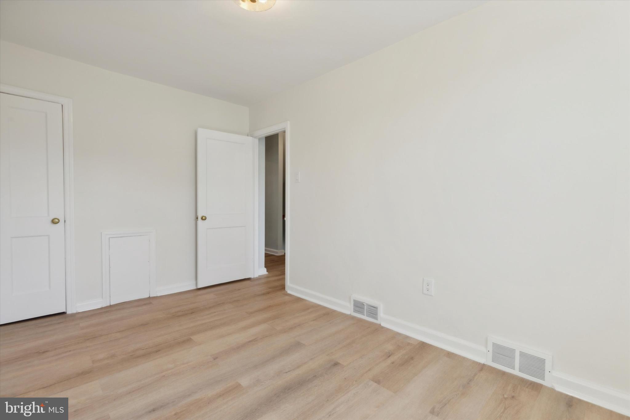 ROXBOROUGH - Residential Lease