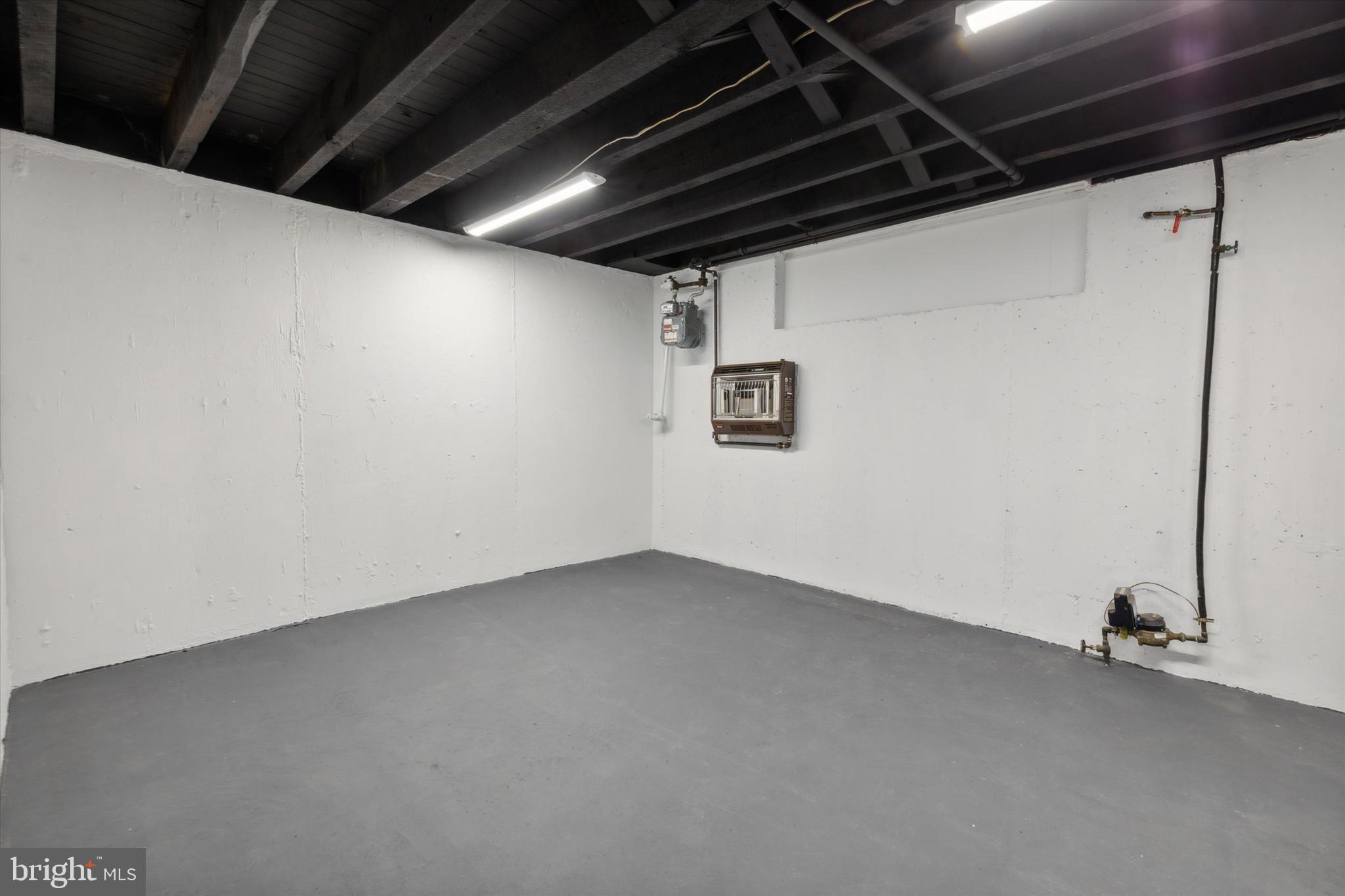 ROXBOROUGH - Residential Lease