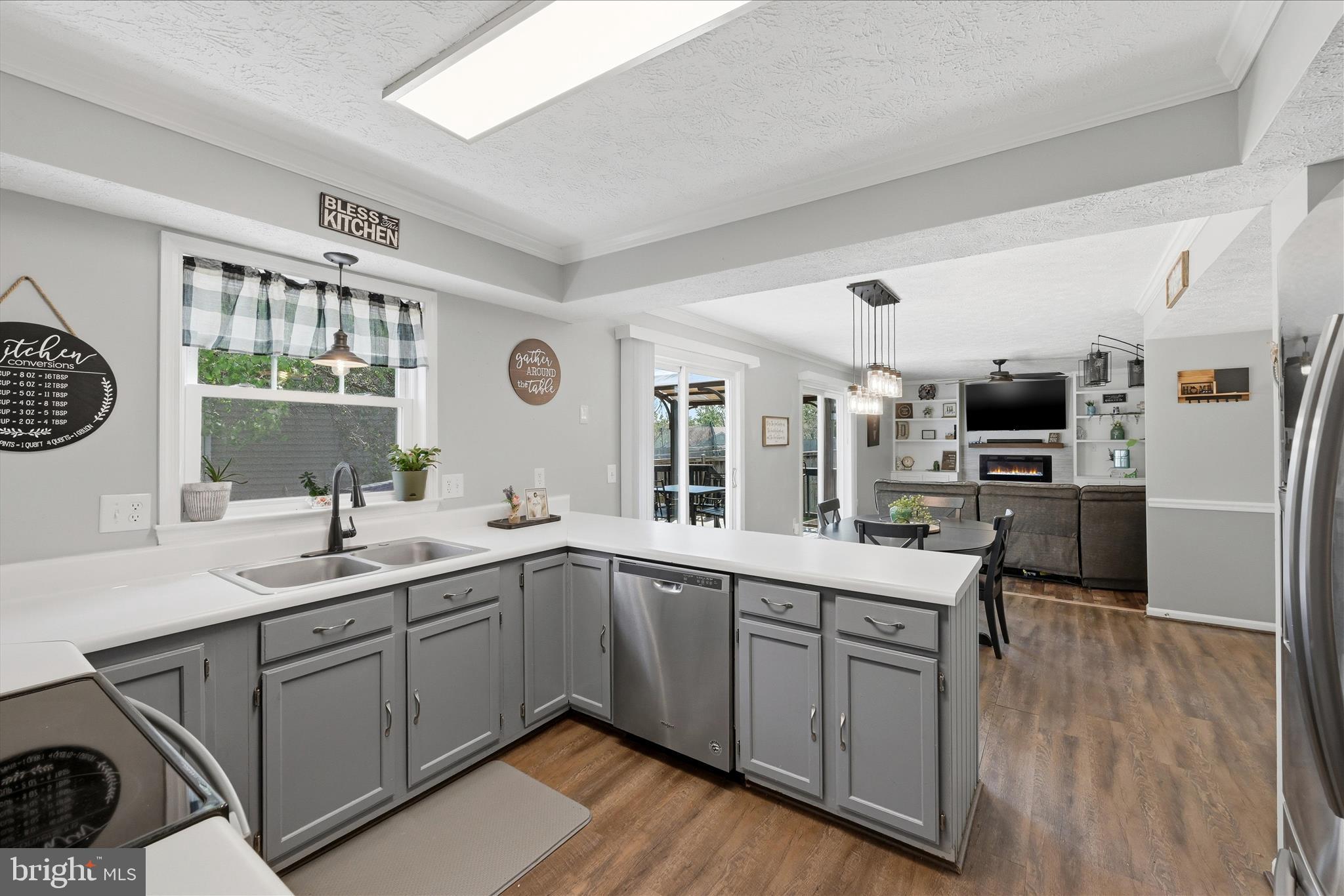 FREDERICKTOWNE ESTATES - Residential