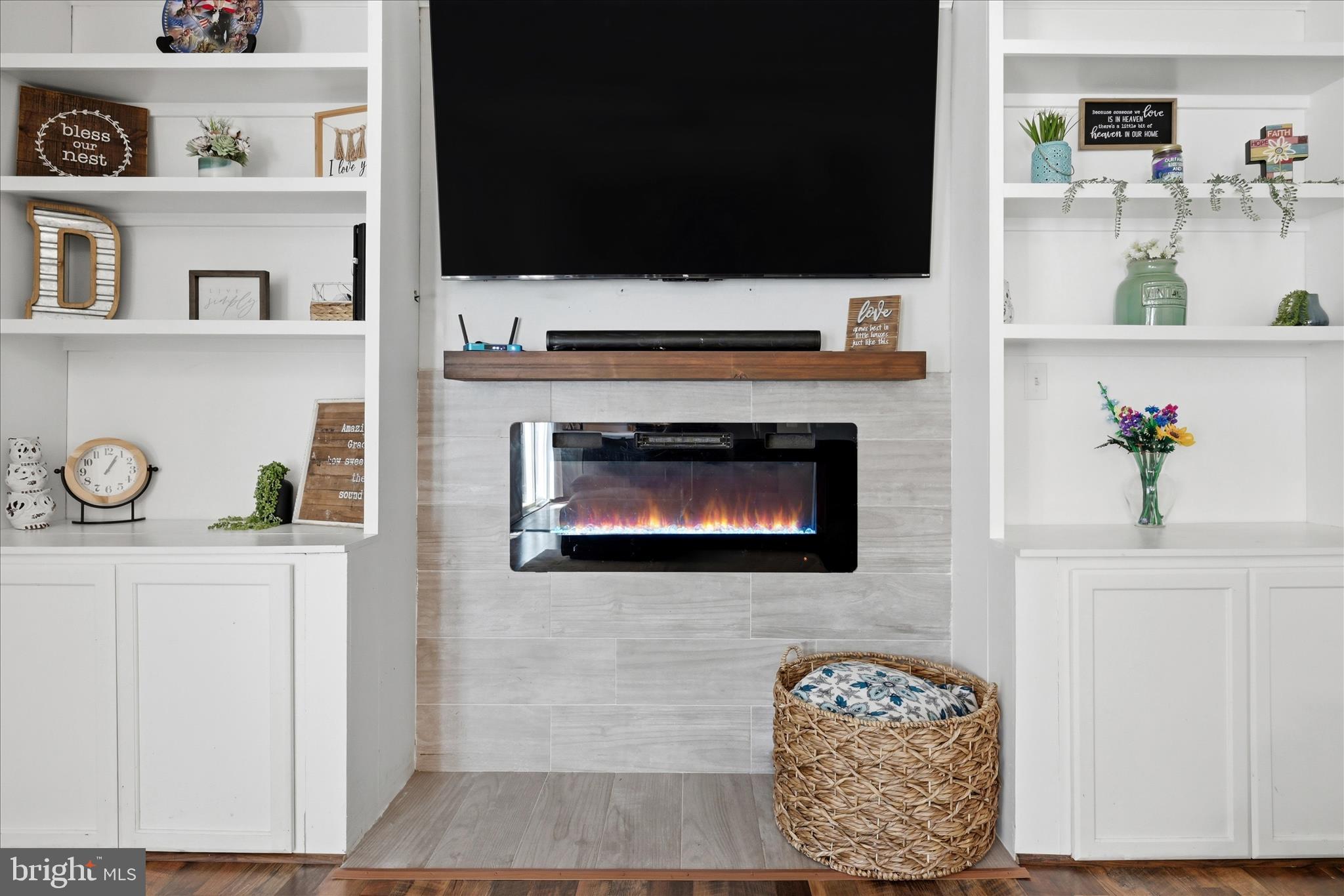 FREDERICKTOWNE ESTATES - Residential