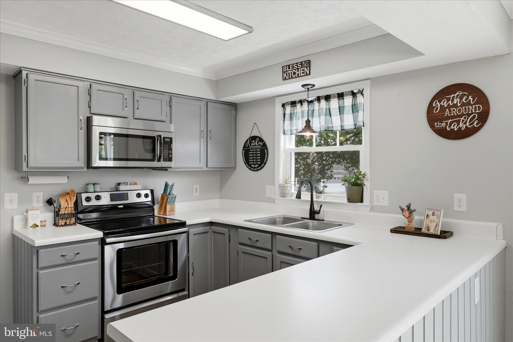 FREDERICKTOWNE ESTATES - Residential