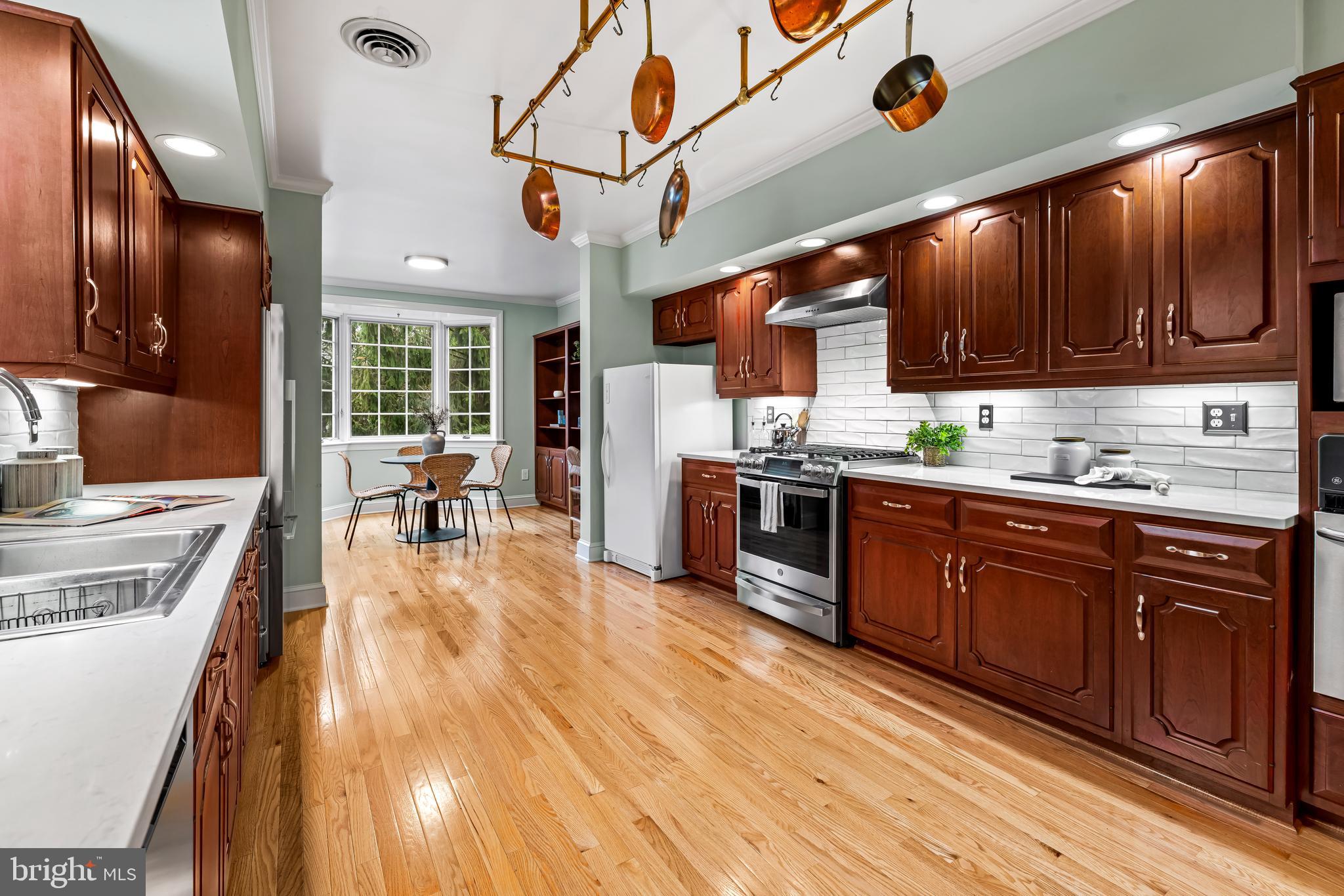 HOMELAND HISTORIC DISTRICT - Residential