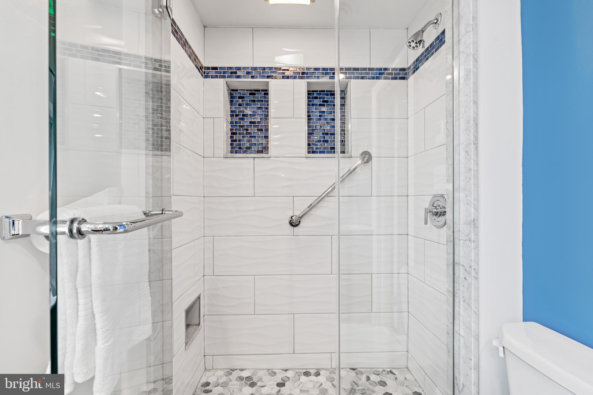 HOMELAND HISTORIC DISTRICT - Residential