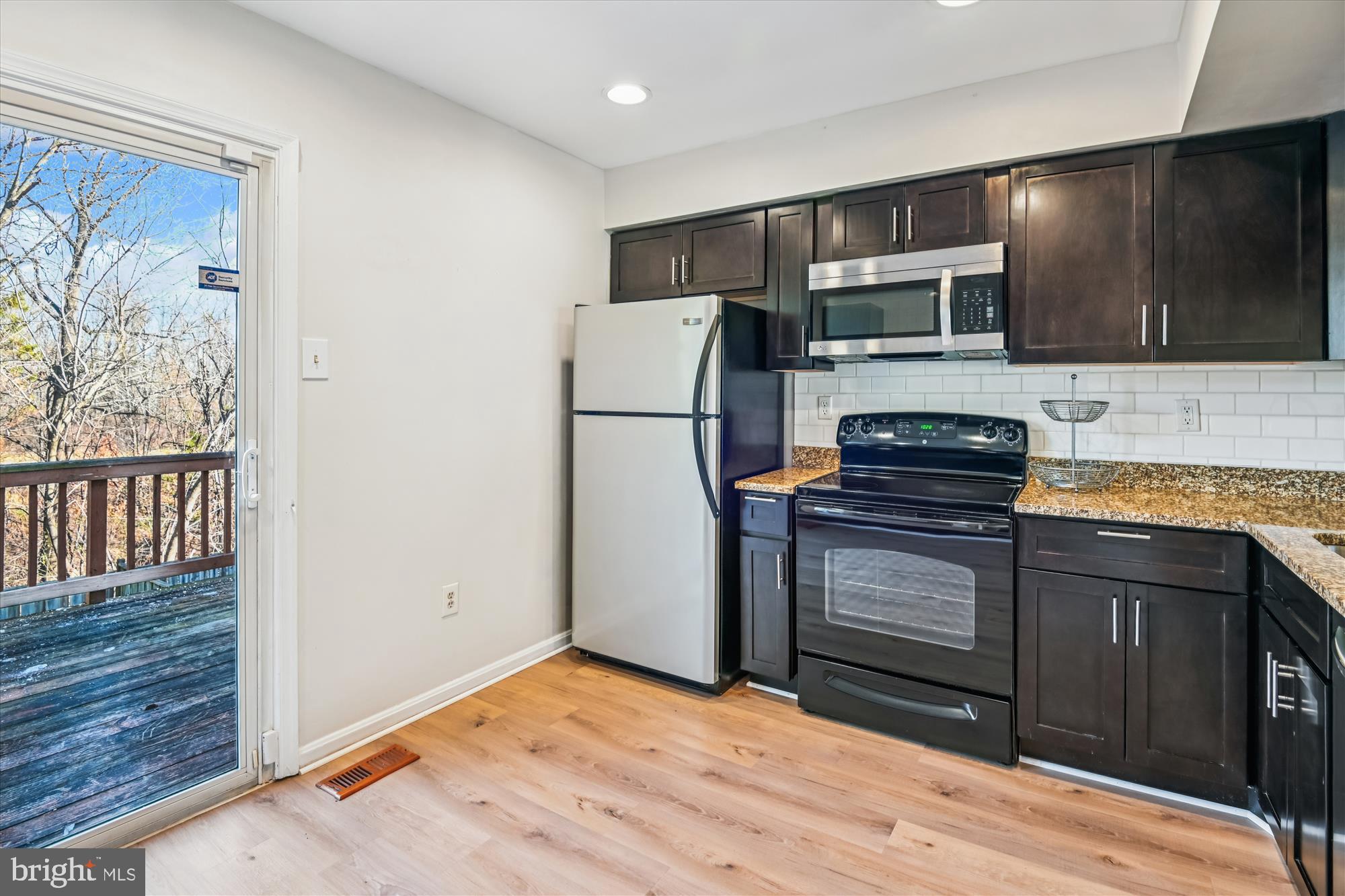 EVERGREEN AT PUTTY HILL - Residential