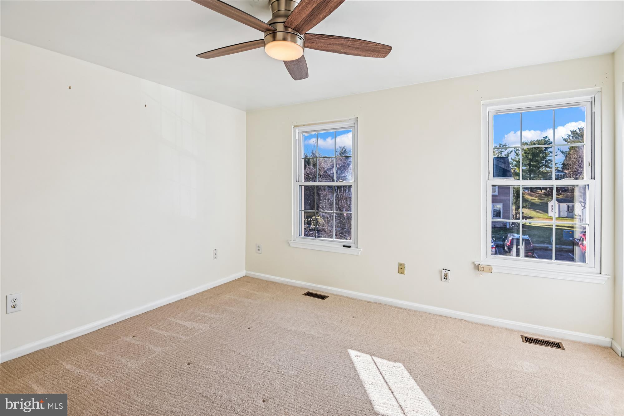 EVERGREEN AT PUTTY HILL - Residential