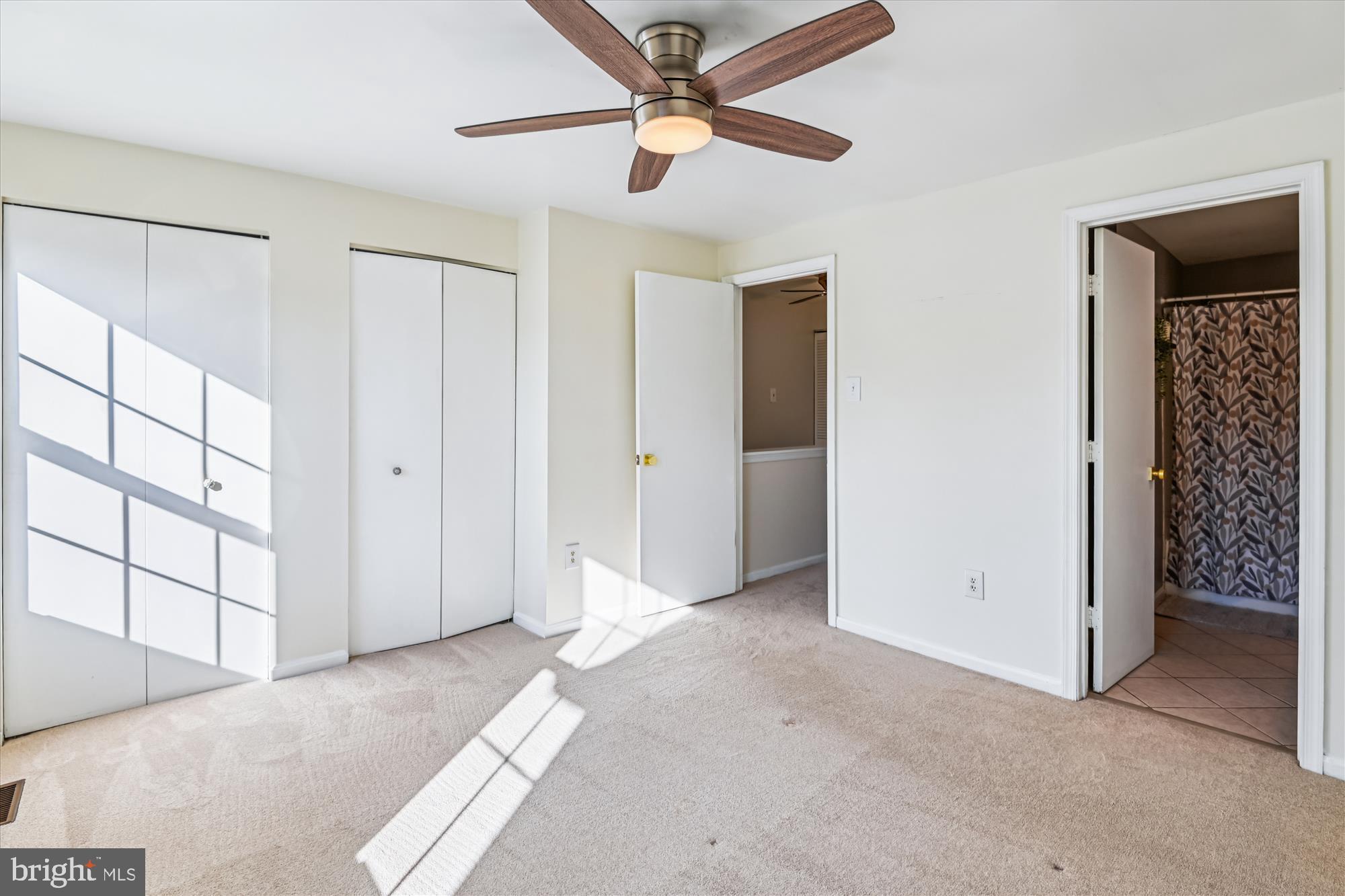 EVERGREEN AT PUTTY HILL - Residential