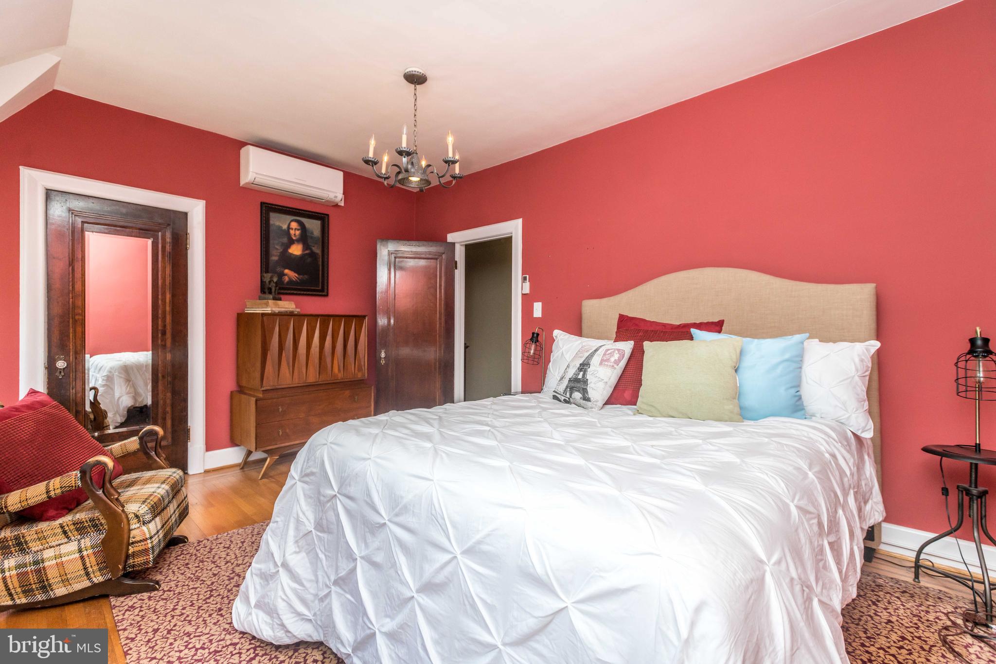 OLD HOMELAND - Residential