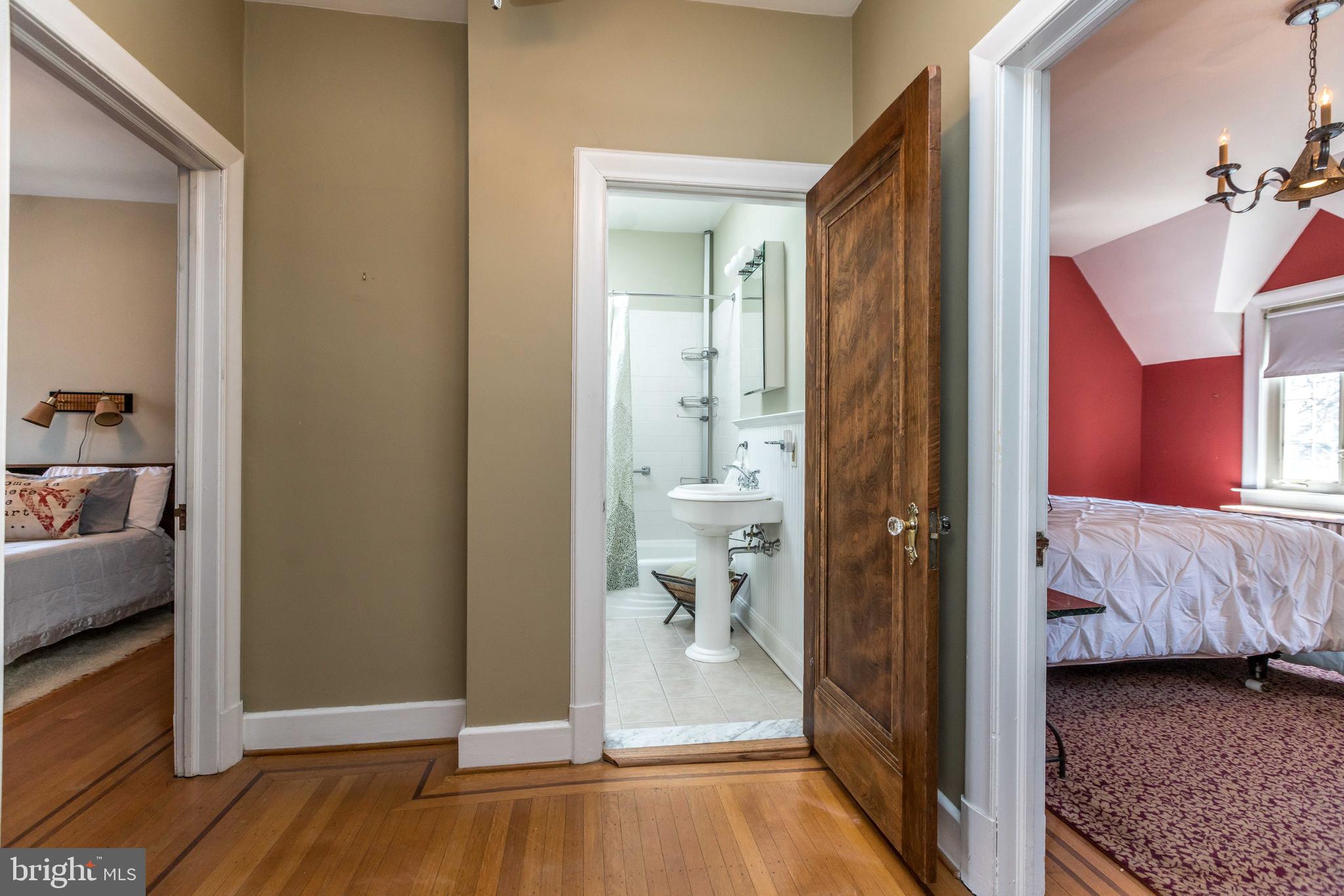 OLD HOMELAND - Residential