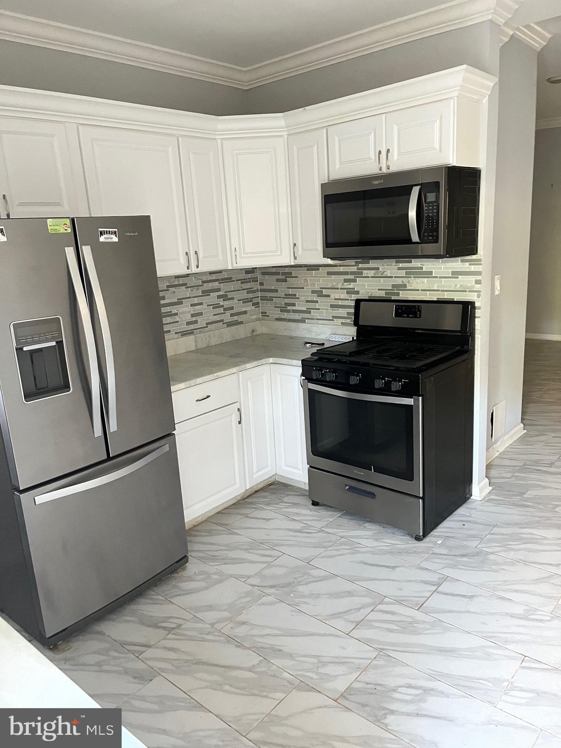 OLIVER - Residential Lease