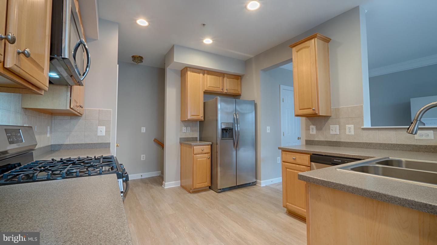 COPPERMINE CROSSING - Residential Lease