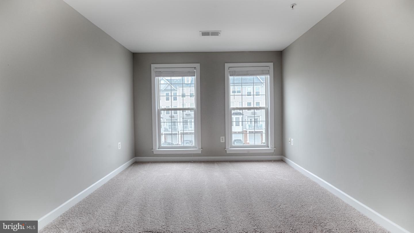 COPPERMINE CROSSING - Residential Lease