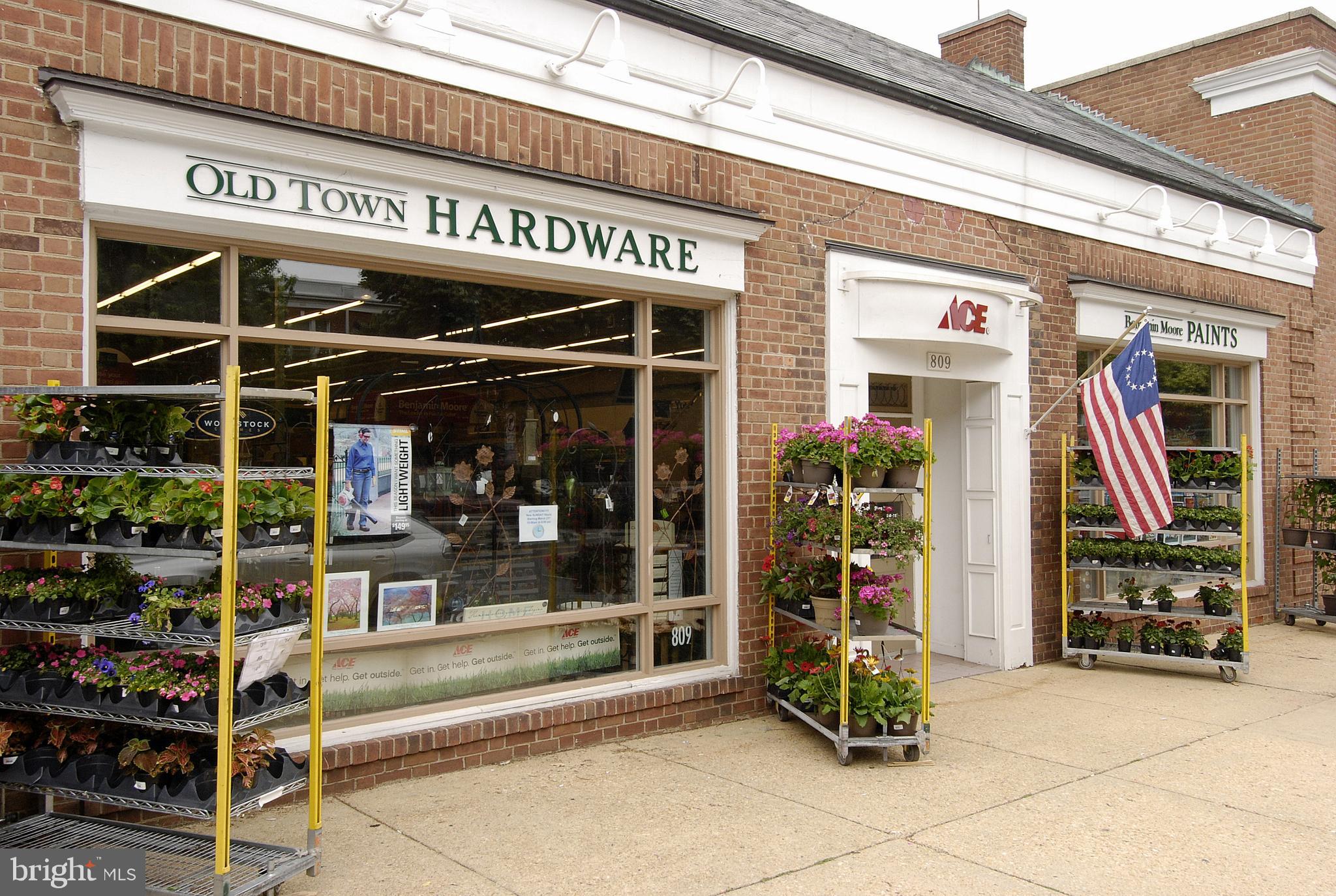 ALEXANDRIA HOUSE - Residential Lease