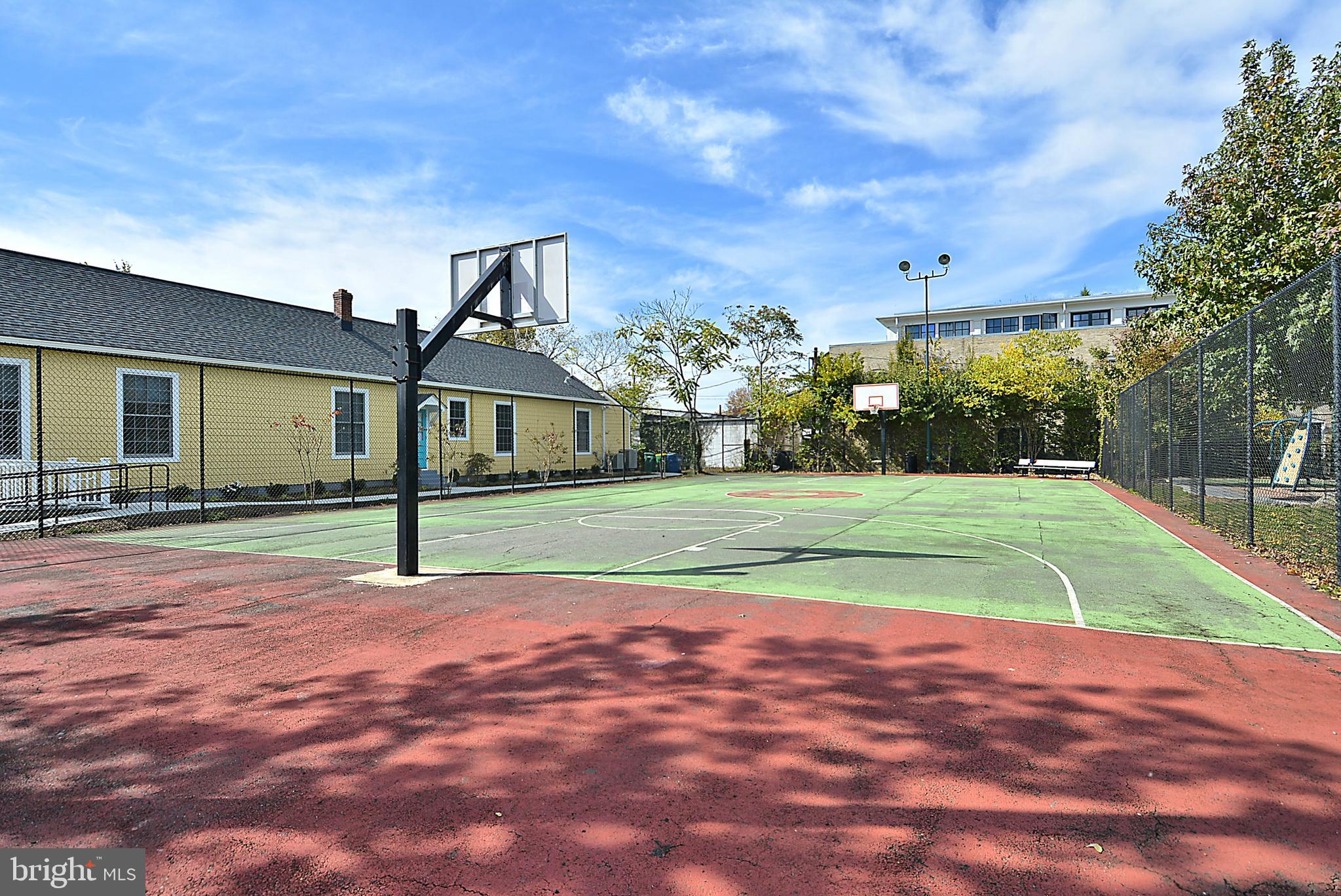 ALEXANDRIA HOUSE - Residential Lease