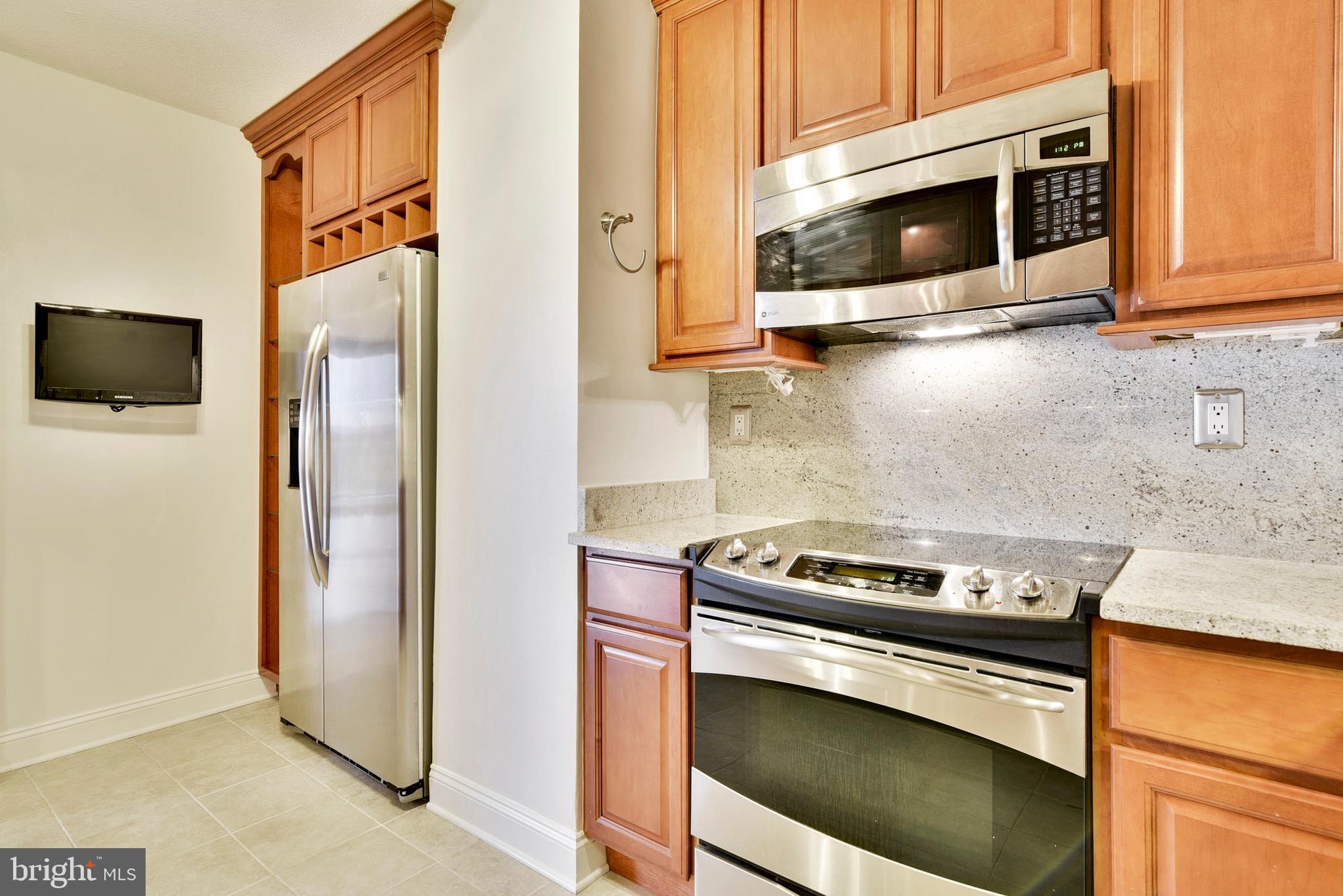 ALEXANDRIA HOUSE - Residential Lease