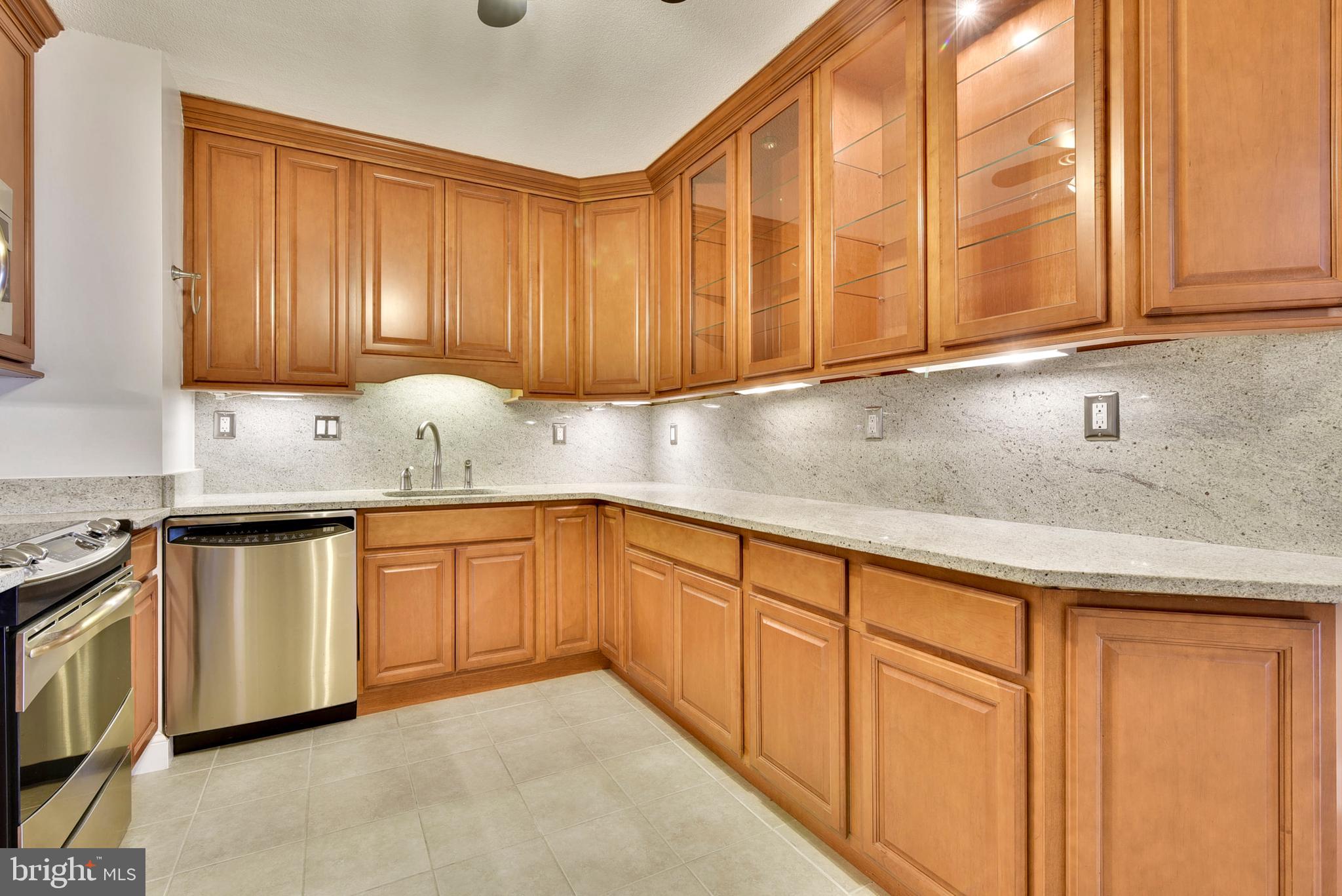 ALEXANDRIA HOUSE - Residential Lease