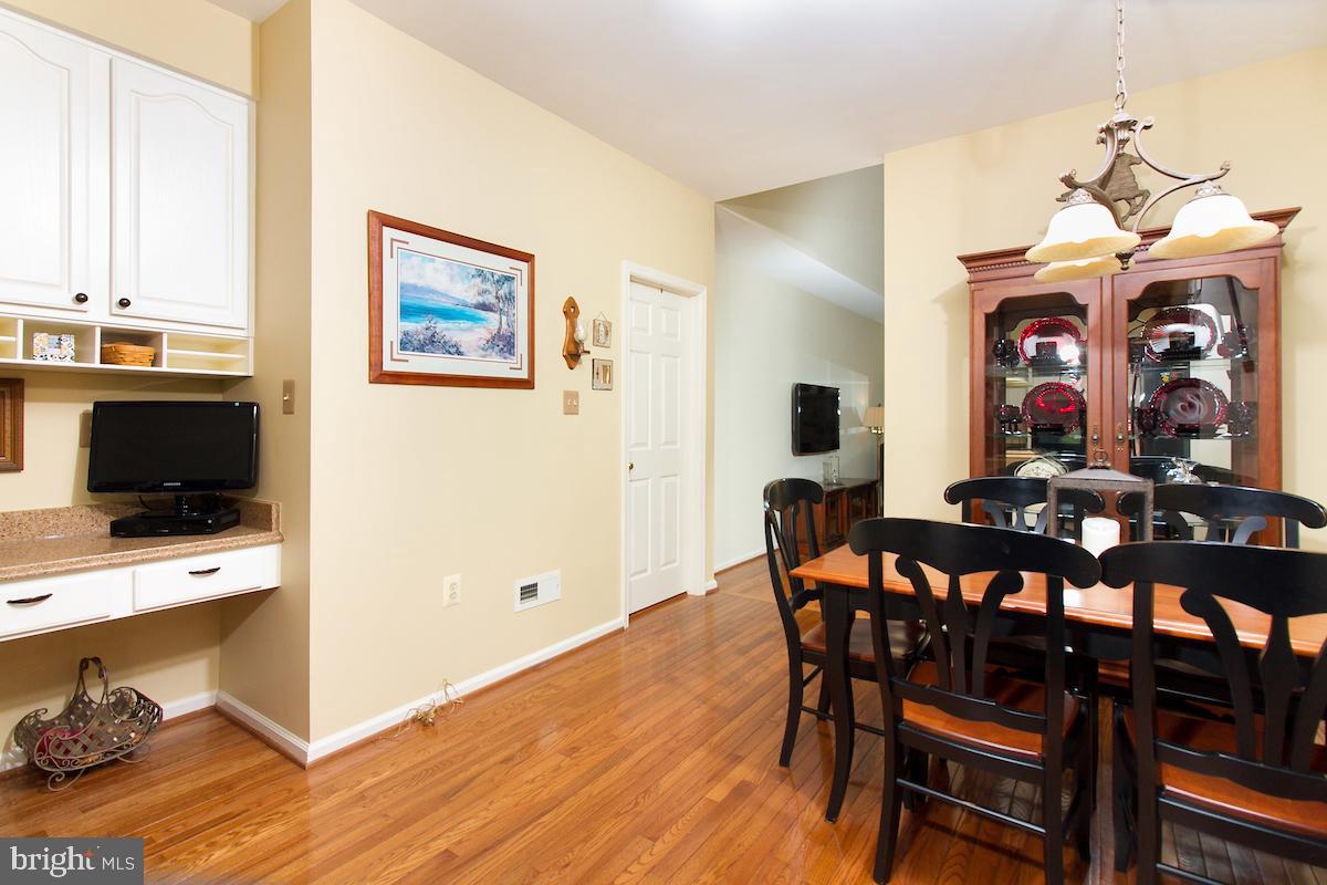 WOODLEA MANOR - Residential