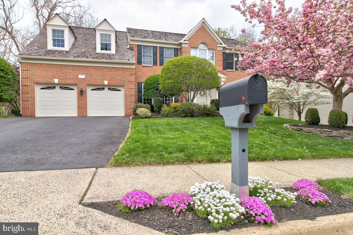 WOODLEA MANOR - Residential