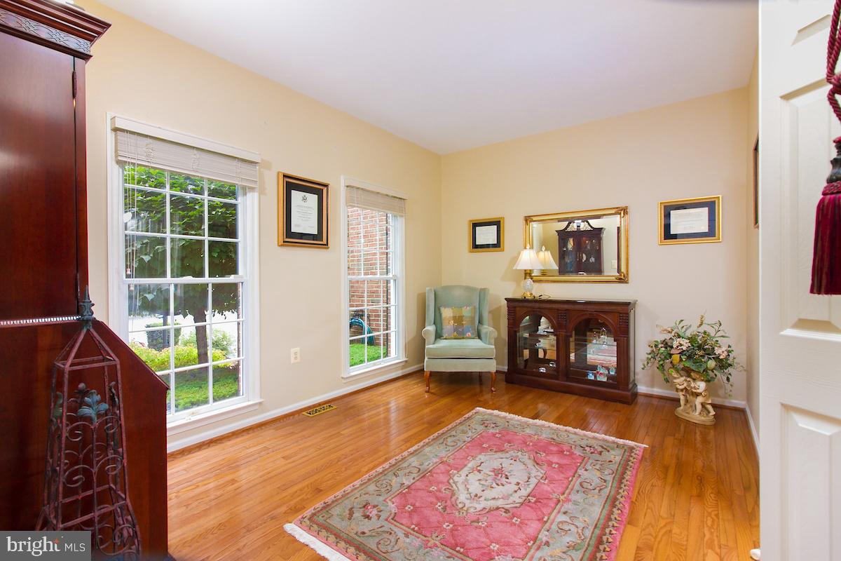 WOODLEA MANOR - Residential