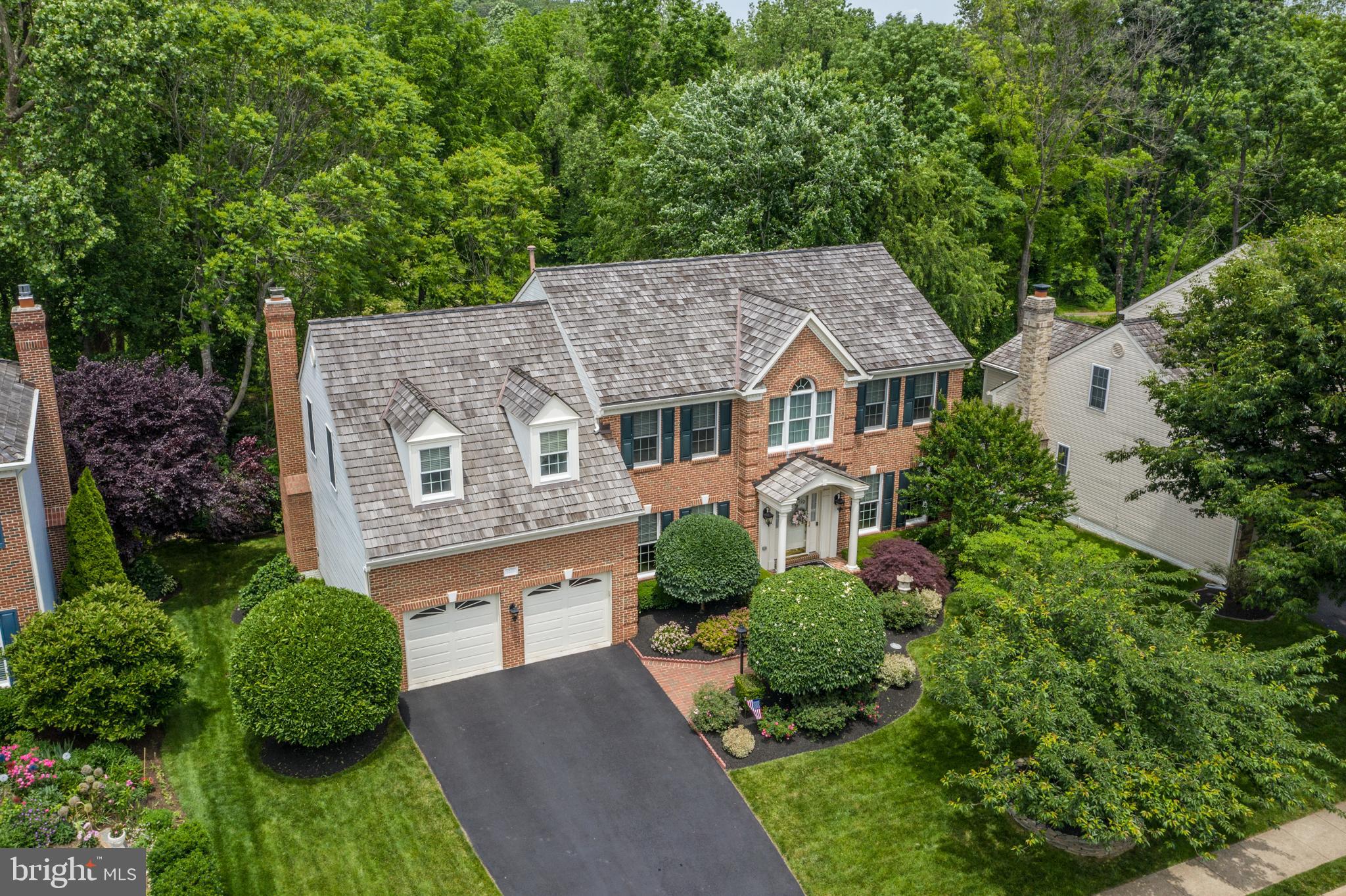 WOODLEA MANOR - Residential