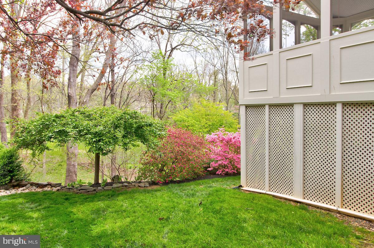 WOODLEA MANOR - Residential