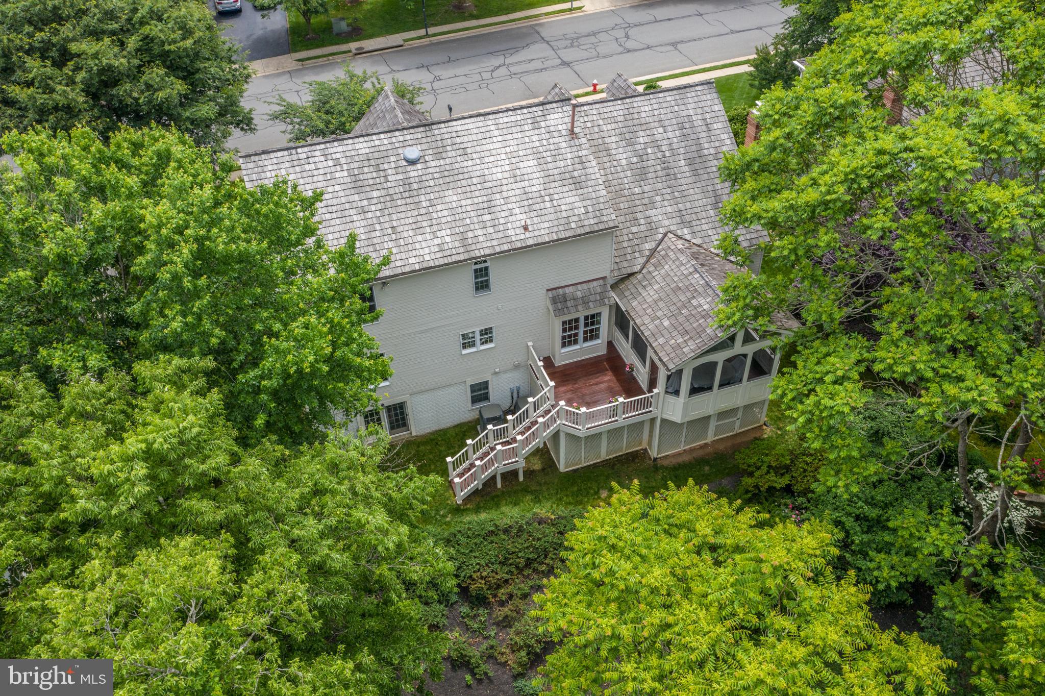 WOODLEA MANOR - Residential