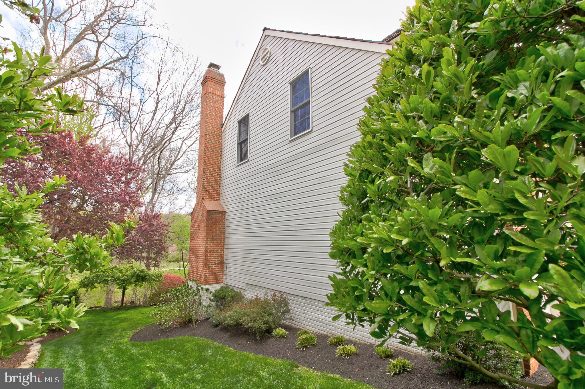 WOODLEA MANOR - Residential