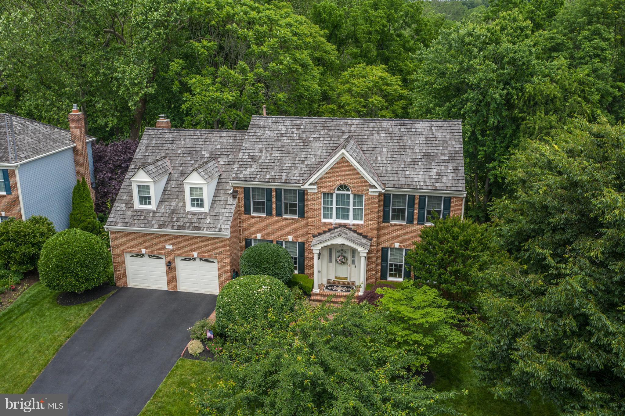 WOODLEA MANOR - Residential