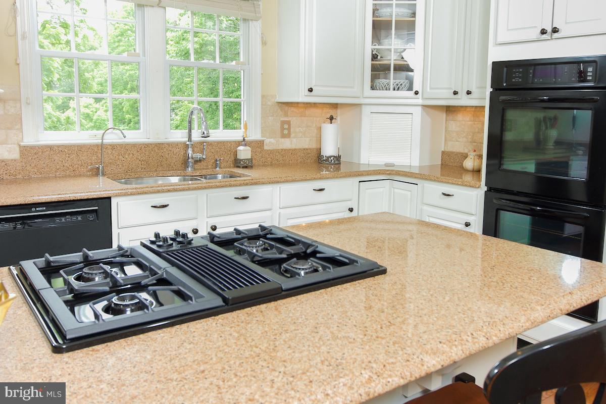 WOODLEA MANOR - Residential