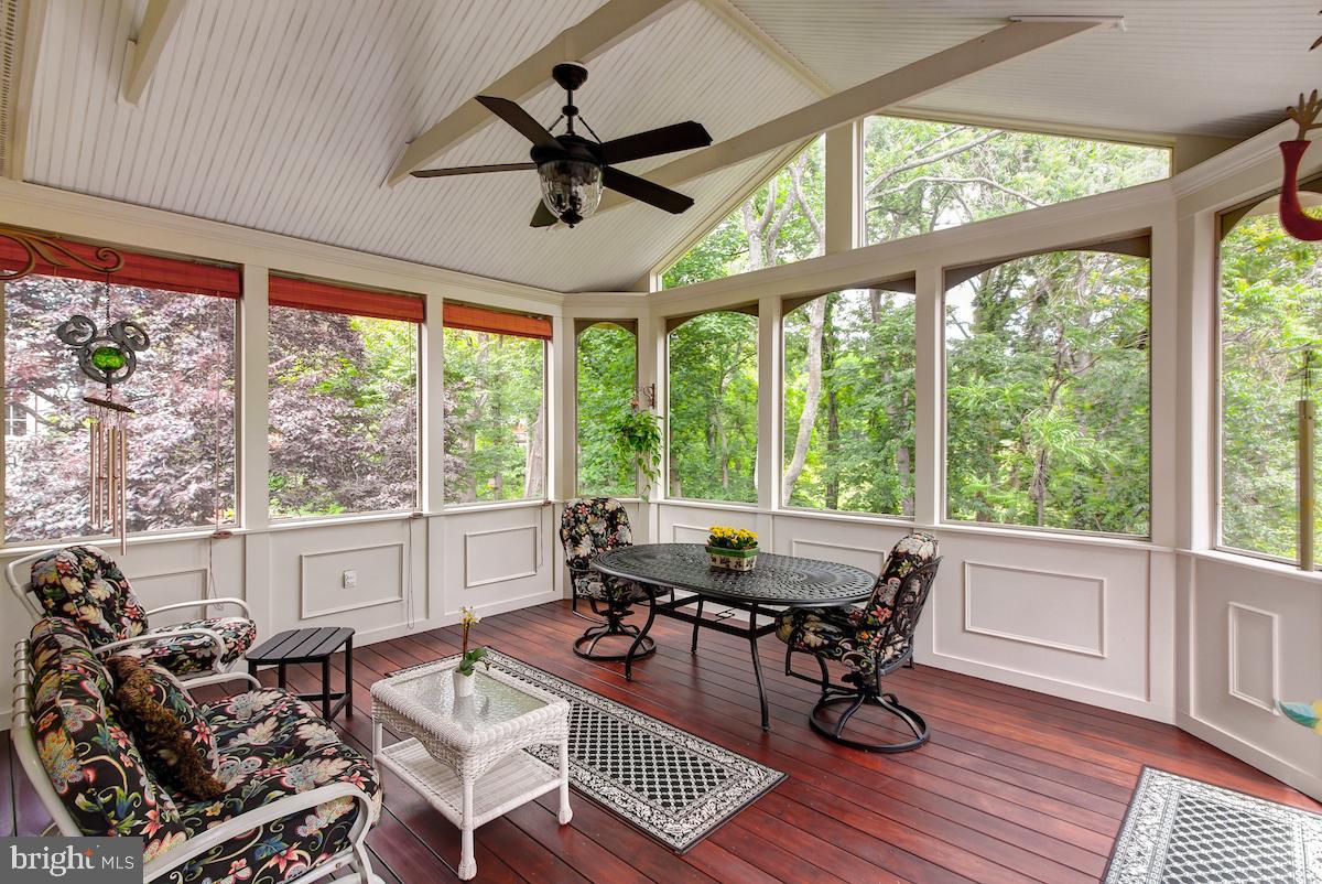 WOODLEA MANOR - Residential