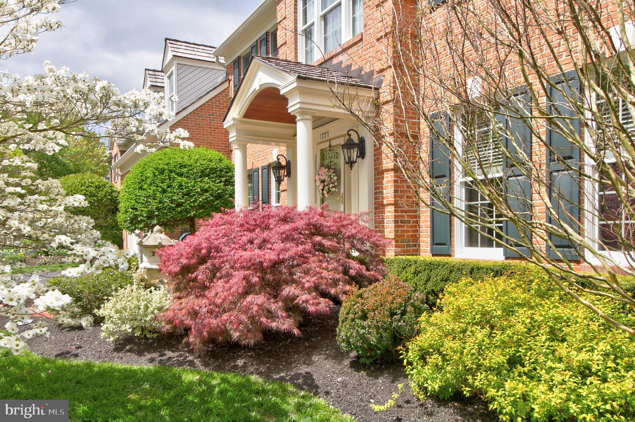 WOODLEA MANOR - Residential