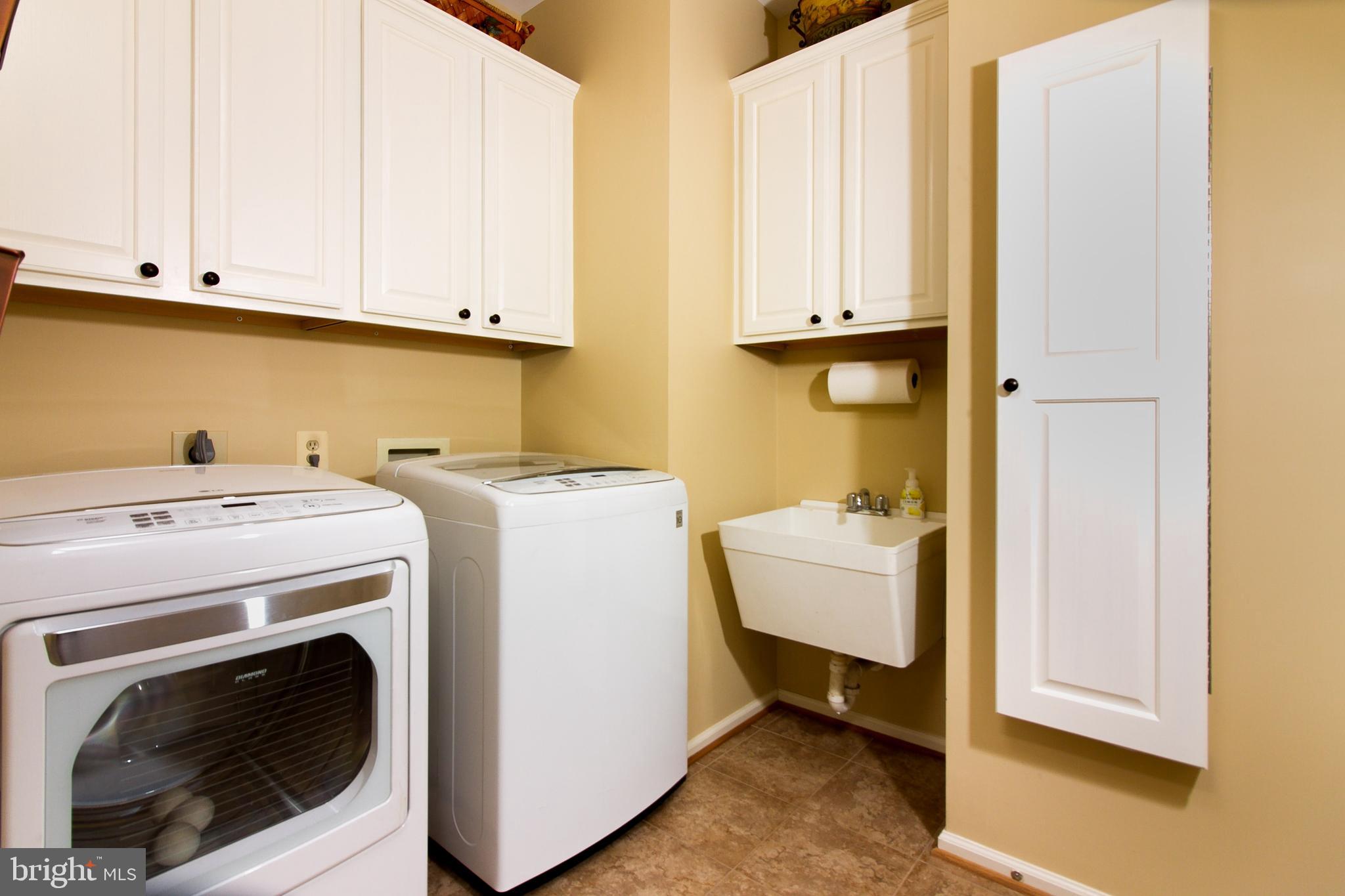 WOODLEA MANOR - Residential