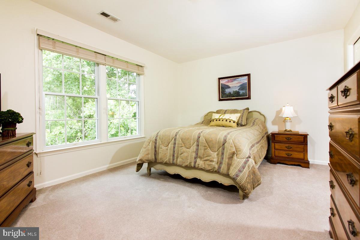 WOODLEA MANOR - Residential