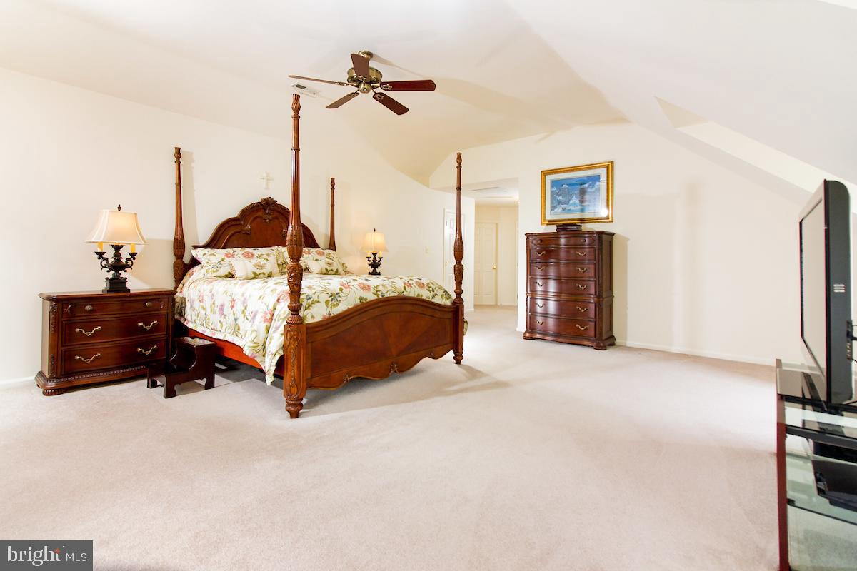 WOODLEA MANOR - Residential