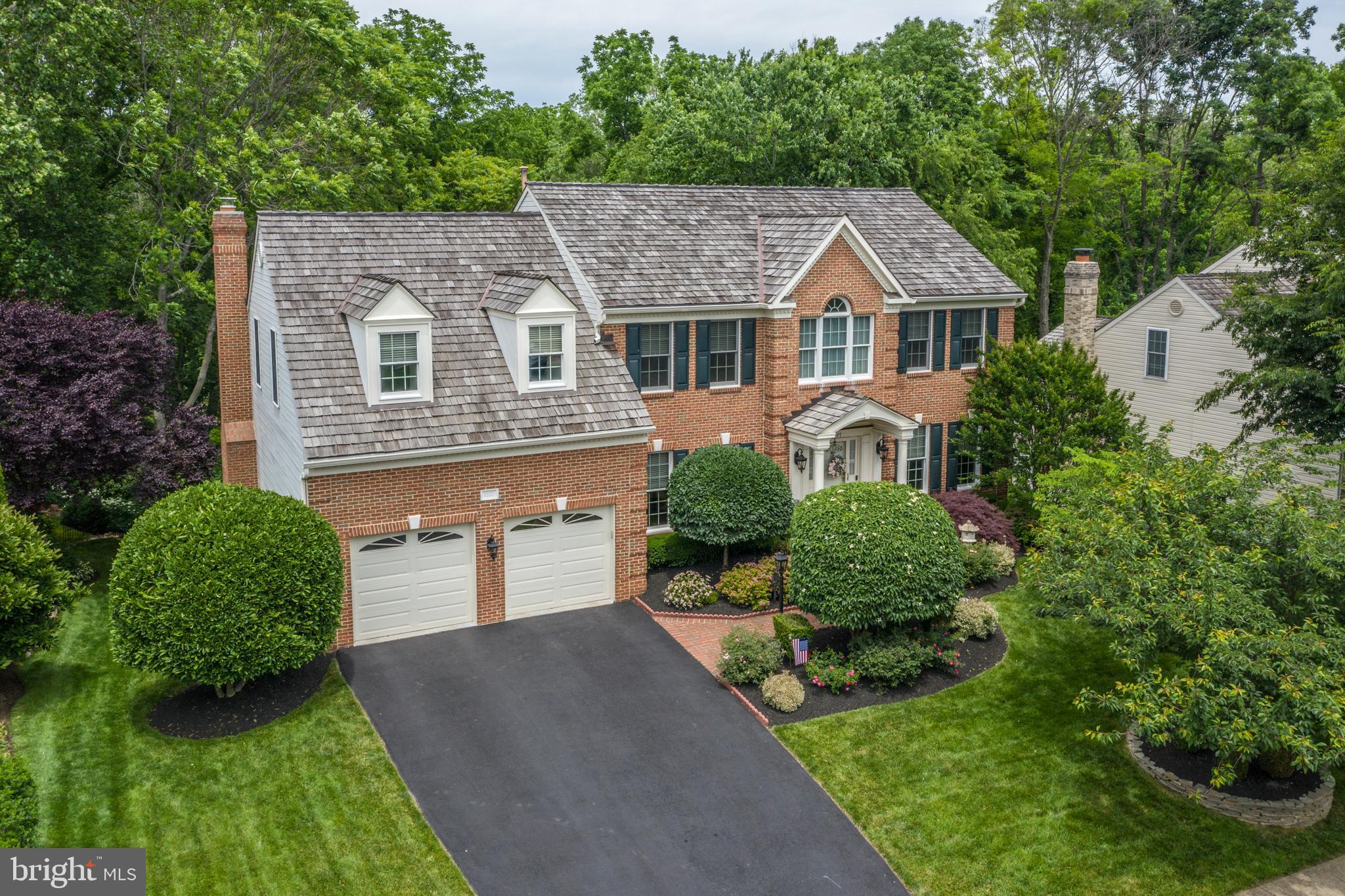 WOODLEA MANOR - Residential