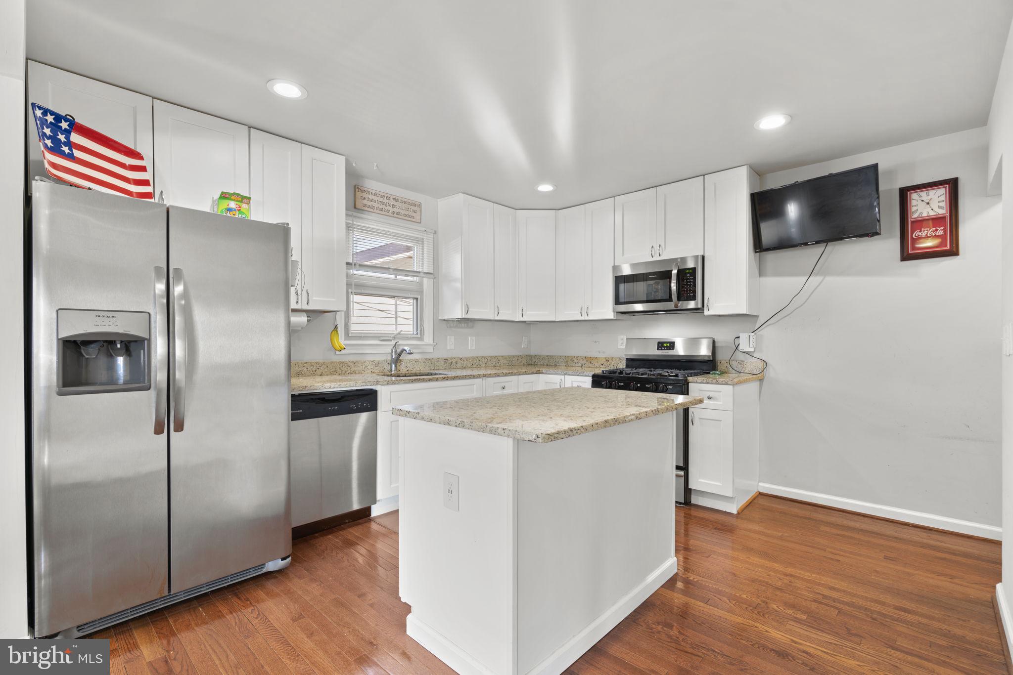 CHURCH GARDENS - Residential