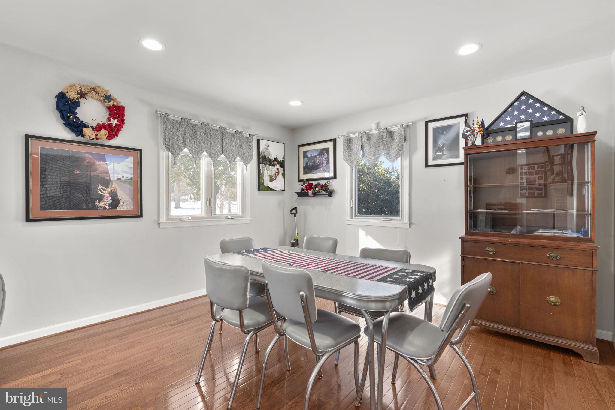 CHURCH GARDENS - Residential