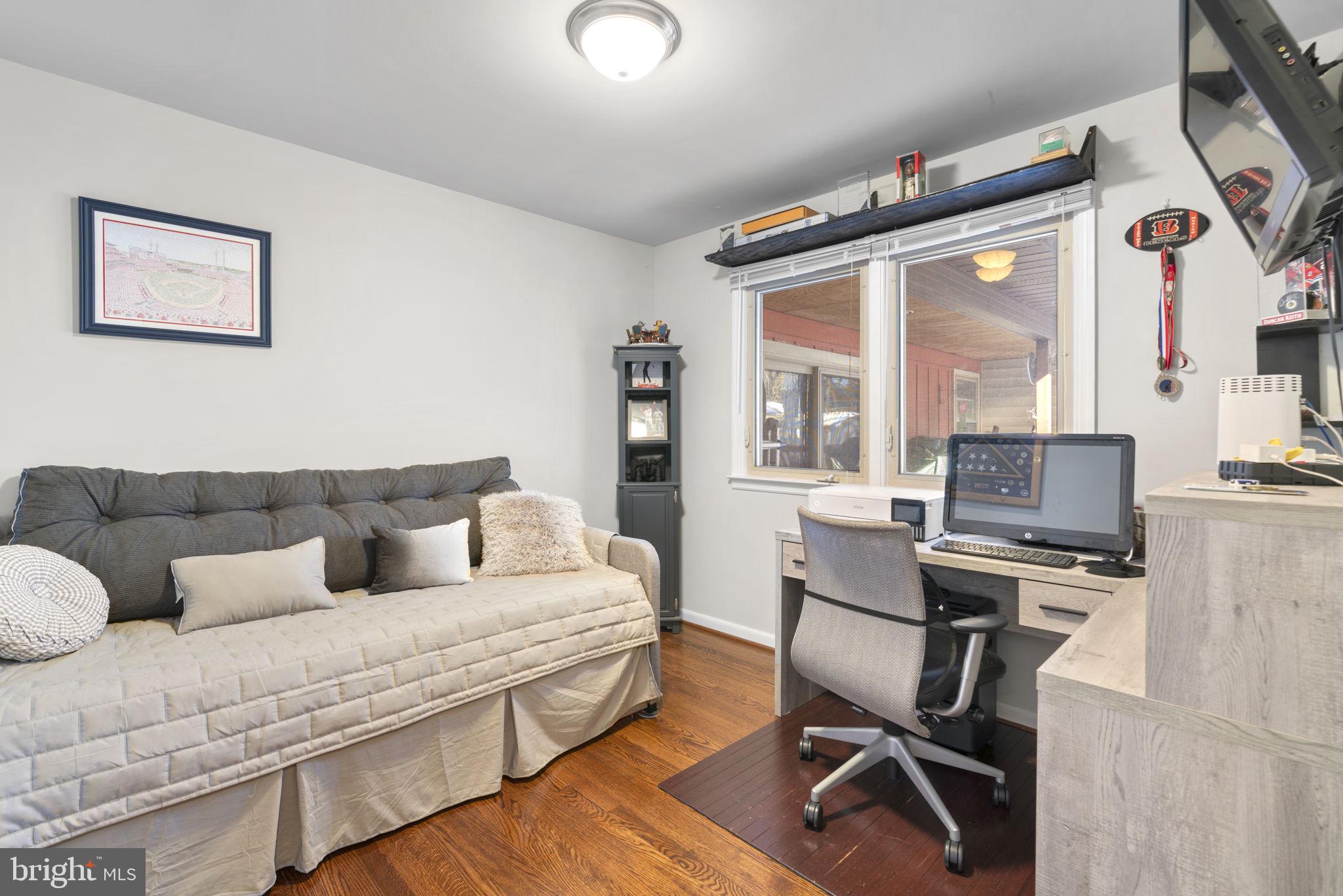 CHURCH GARDENS - Residential